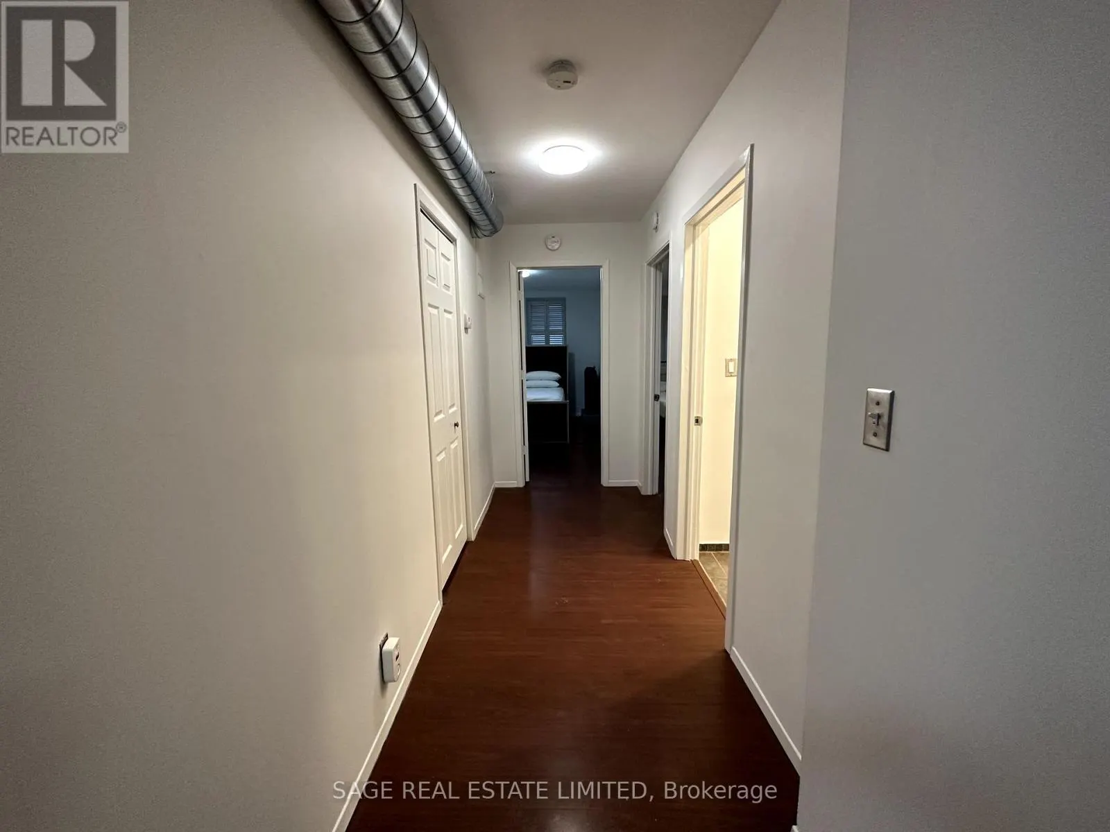 3 - 1130 QUEEN STREET W