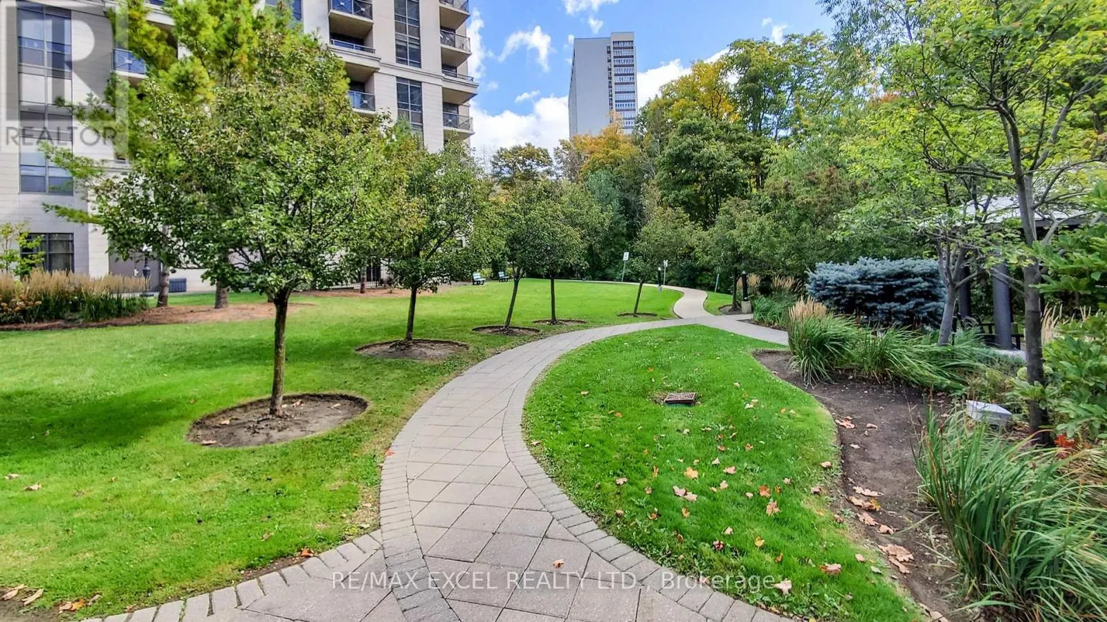 1204 - 135 WYNFORD DRIVE