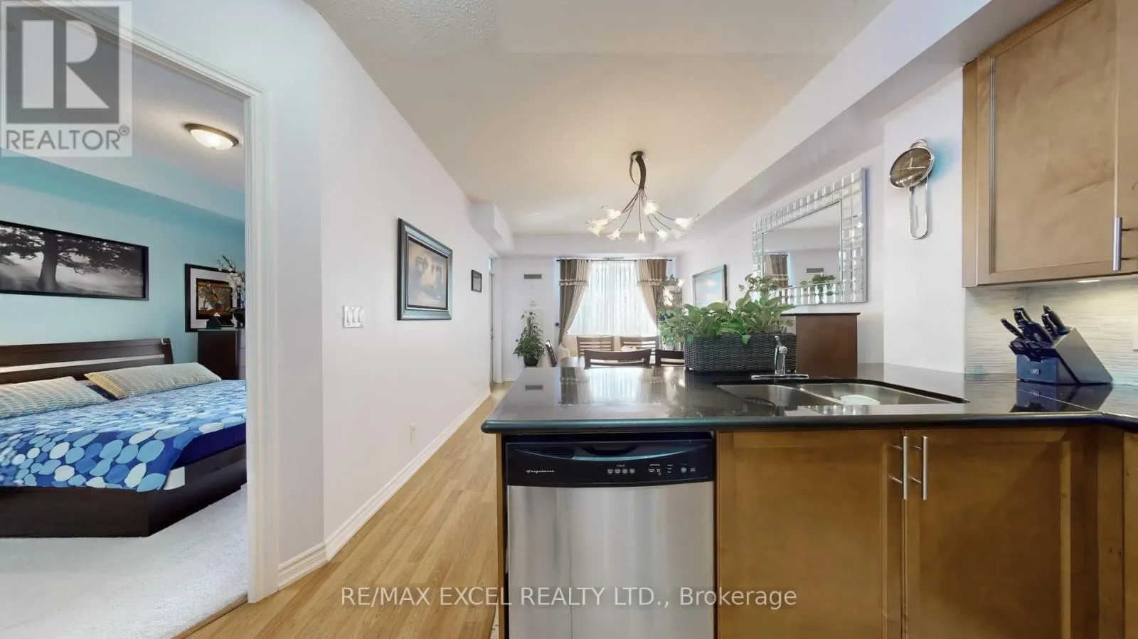 1204 - 135 WYNFORD DRIVE