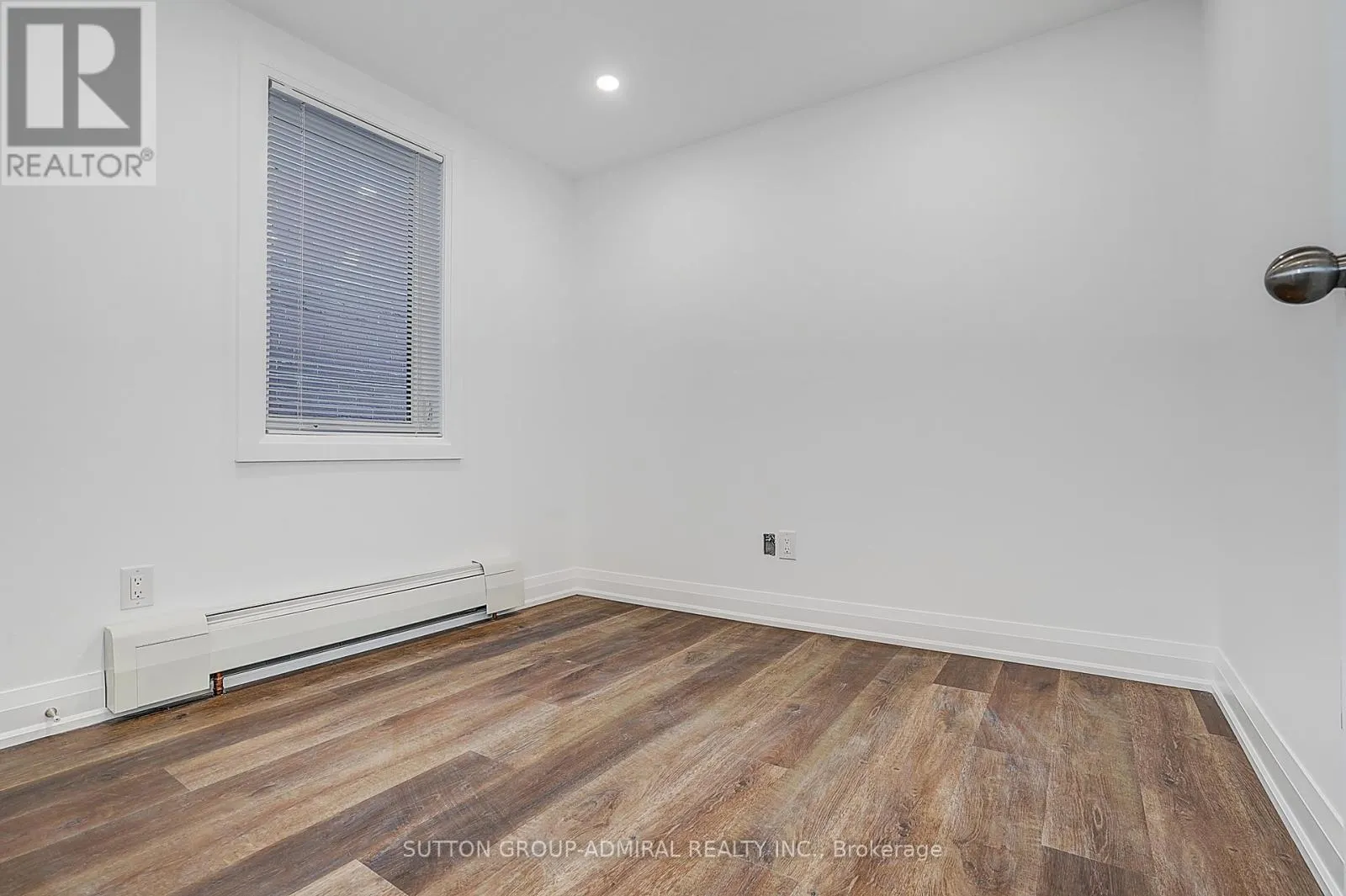2 - 166 VAUGHAN ROAD