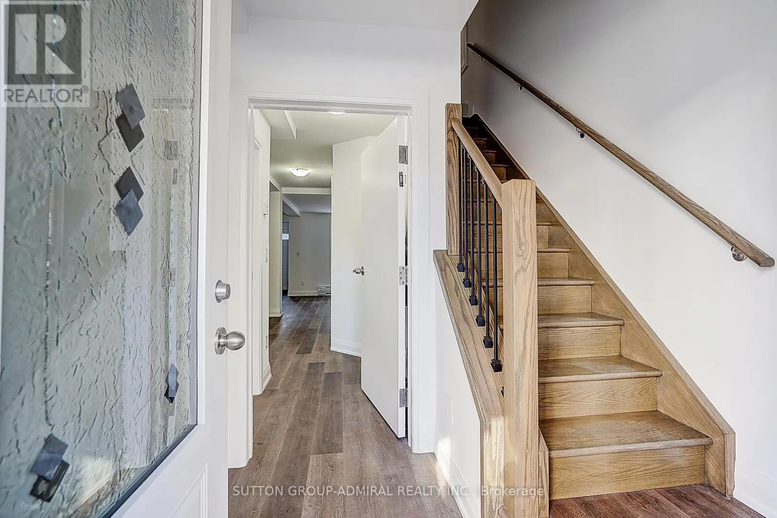 2 - 166 VAUGHAN ROAD