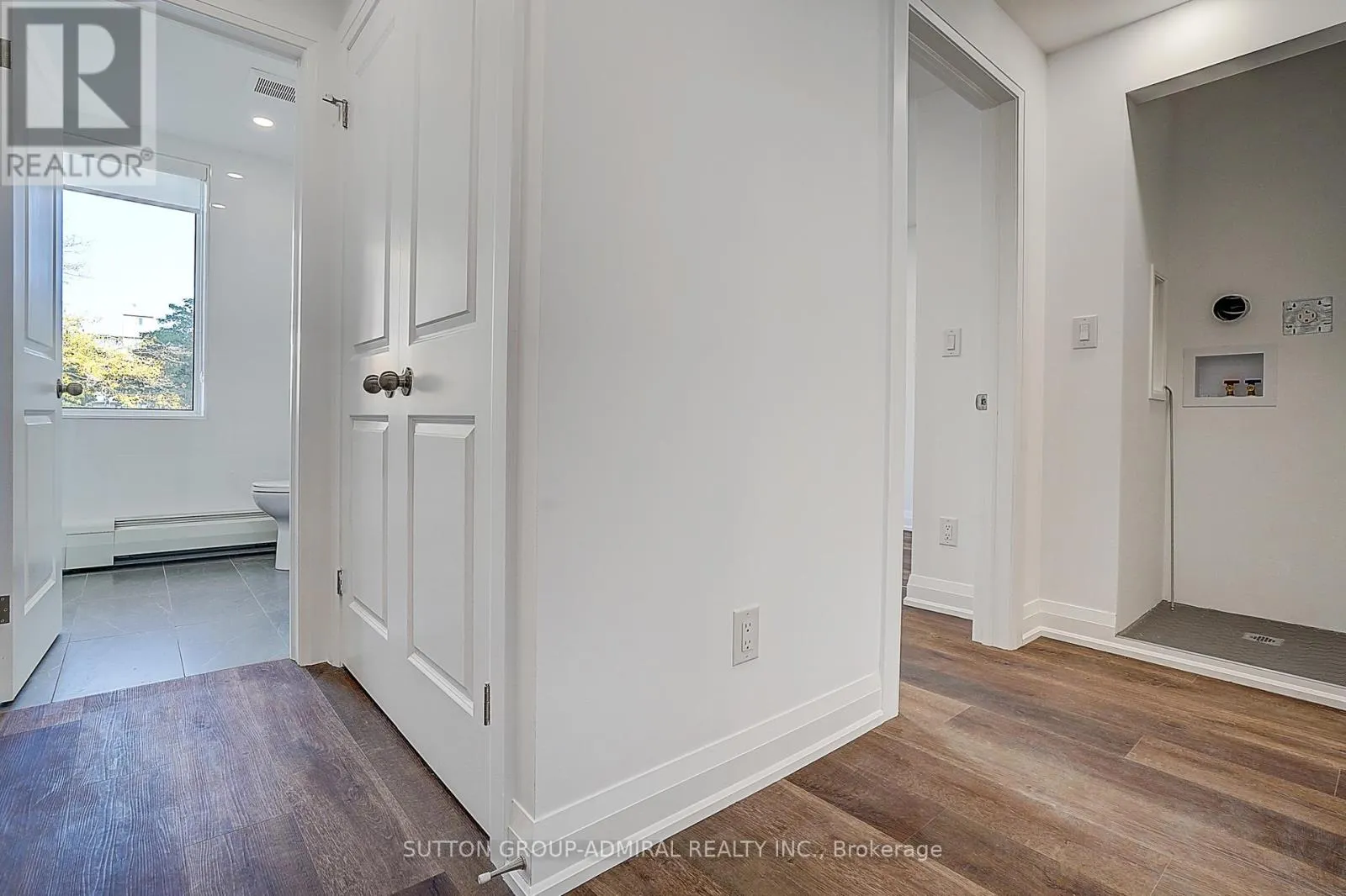 2 - 166 VAUGHAN ROAD
