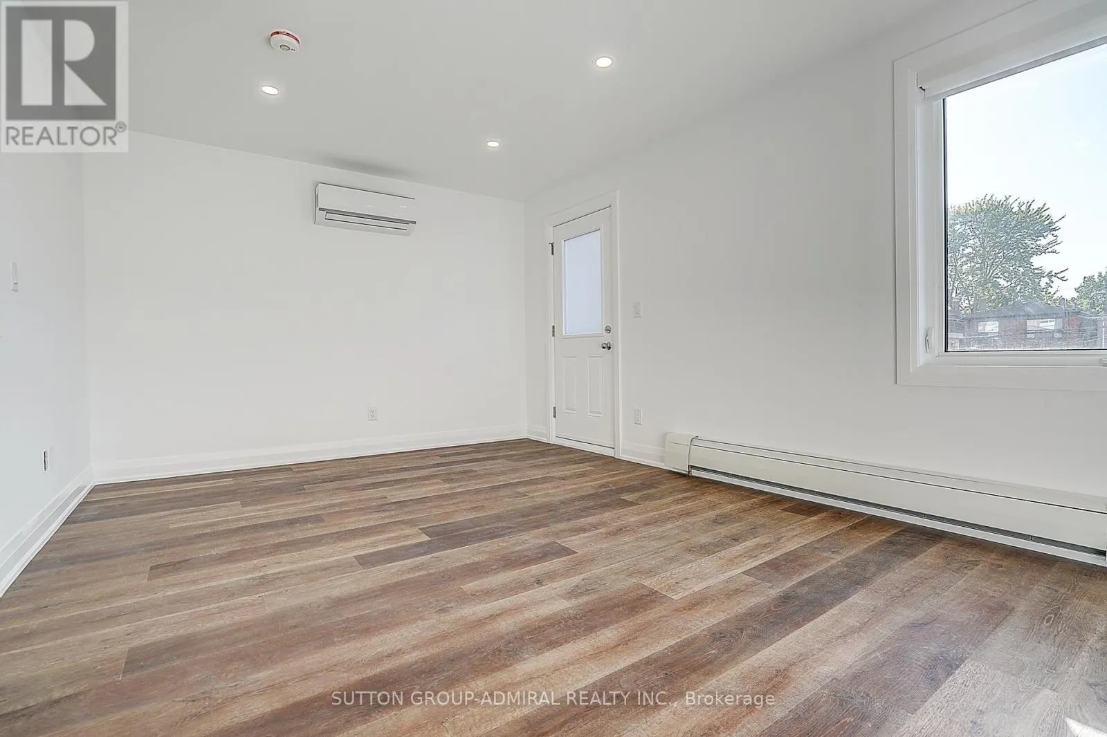 2 - 166 VAUGHAN ROAD