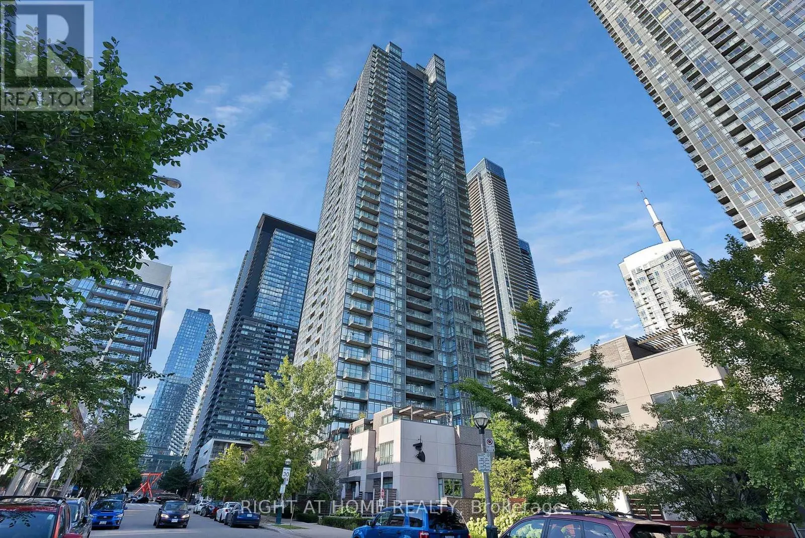 3205 - 15 FORT YORK BOULEVARD