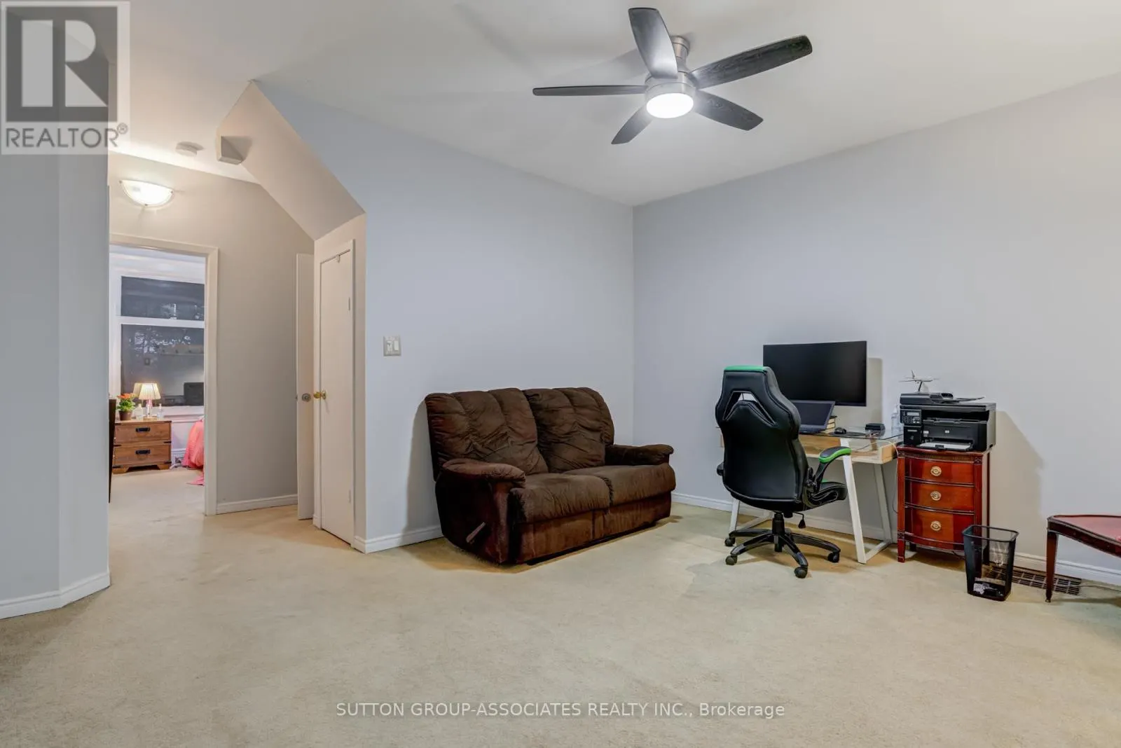 224 LIPPINCOTT STREET