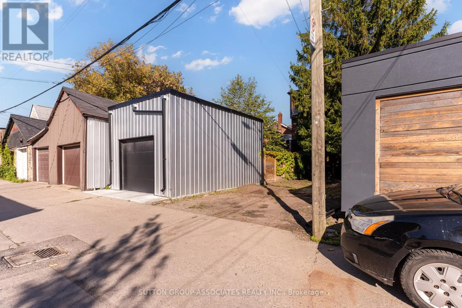 224 LIPPINCOTT STREET