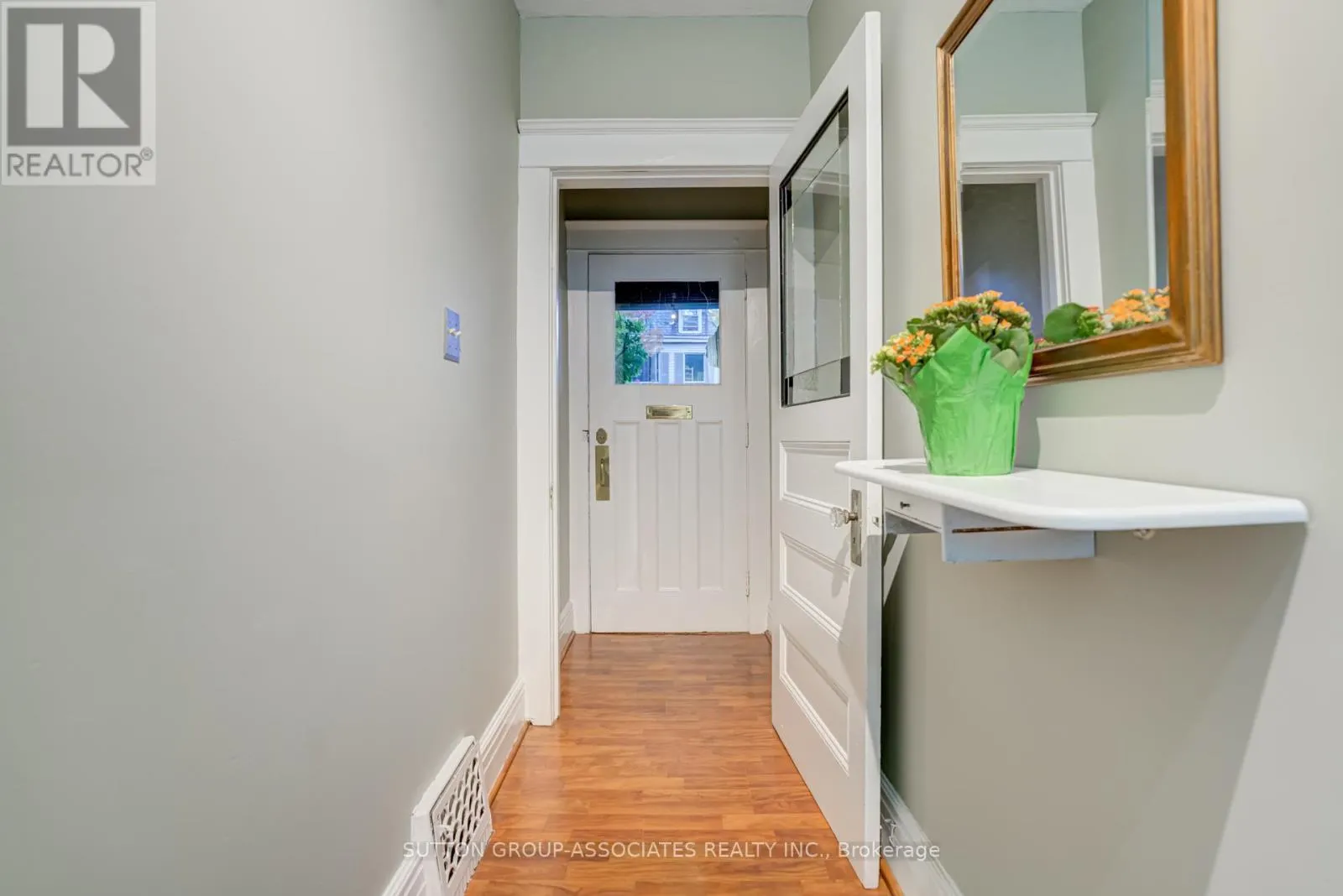 224 LIPPINCOTT STREET