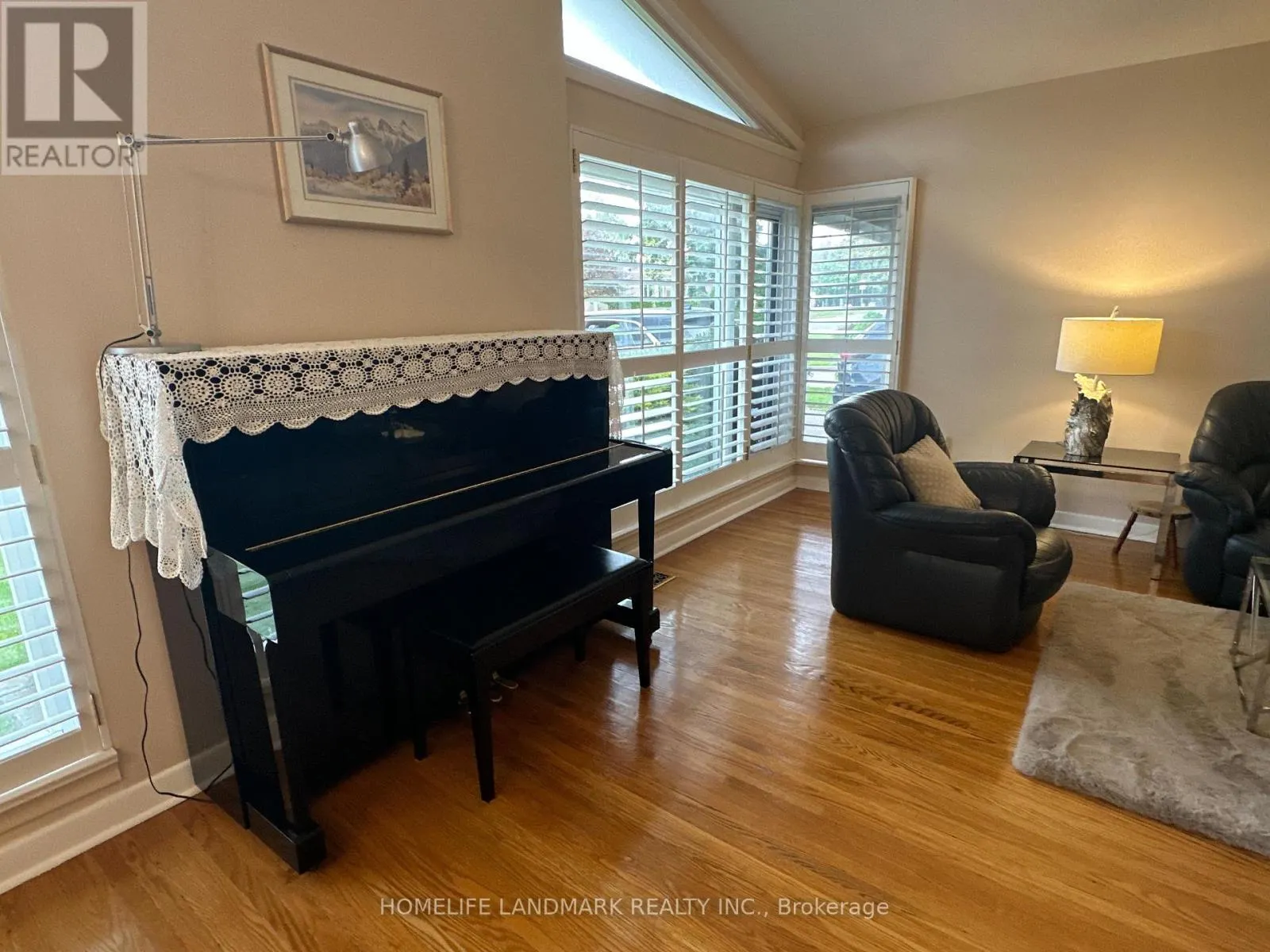 10 BLITHFIELD AVENUE