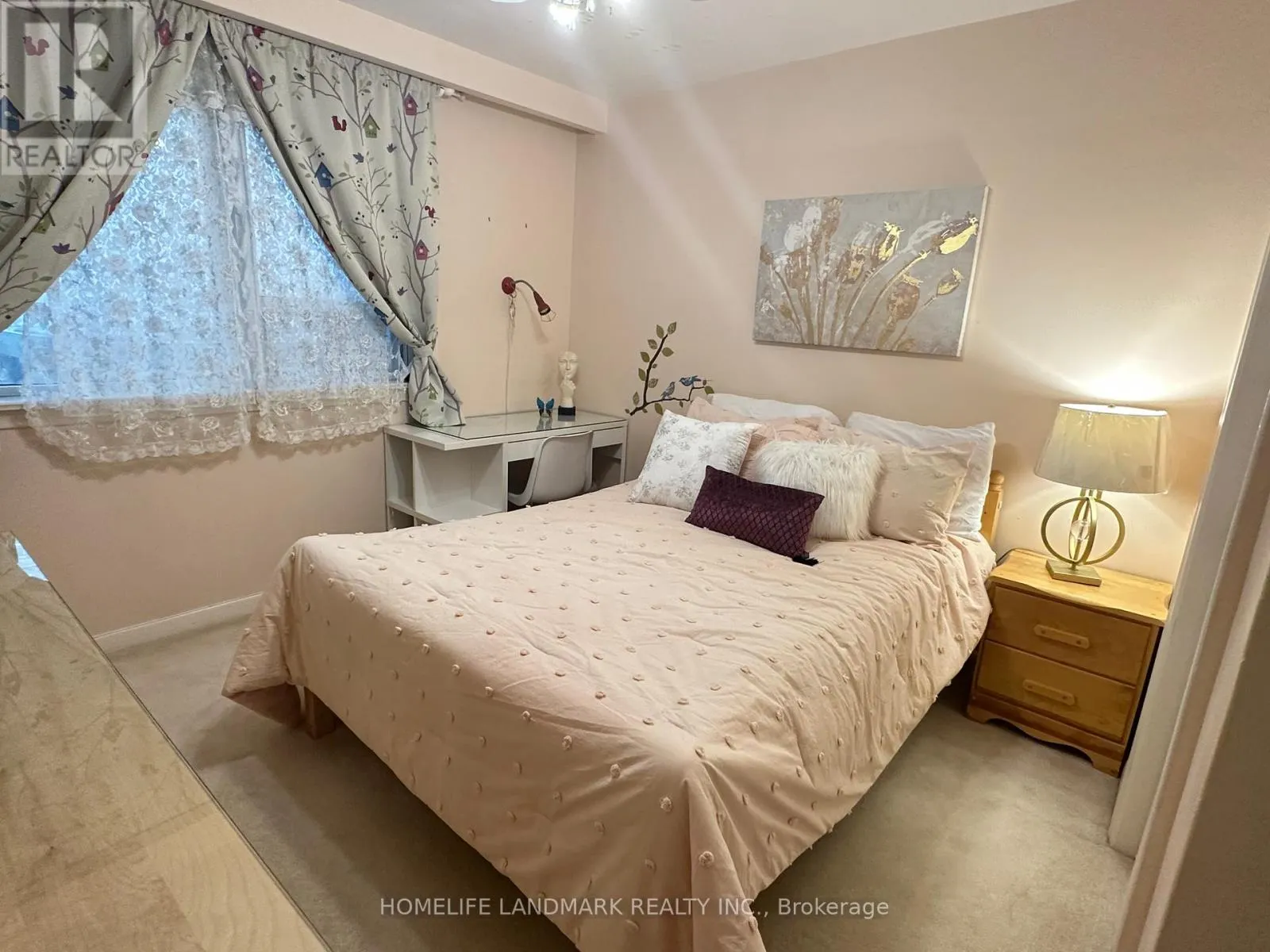 10 BLITHFIELD AVENUE