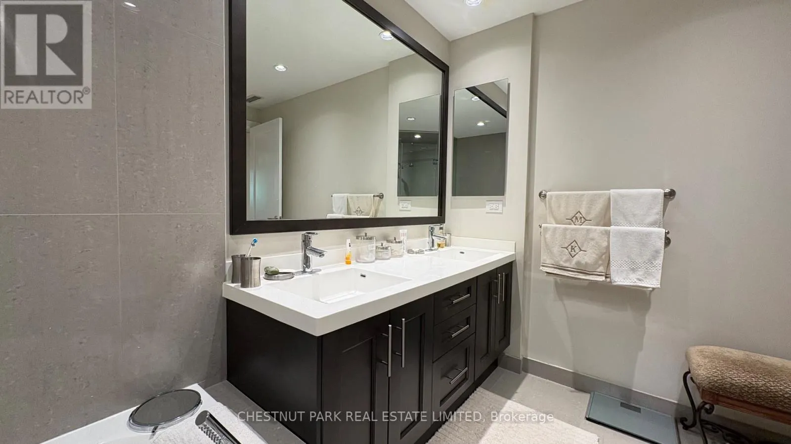 TH3 - 500 DORIS AVENUE