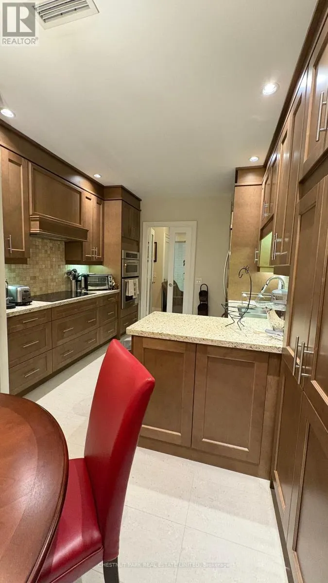TH3 - 500 DORIS AVENUE