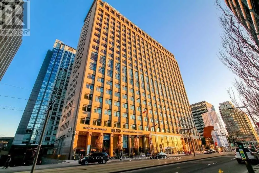 1504 - 111 ST CLAIR AVENUE W