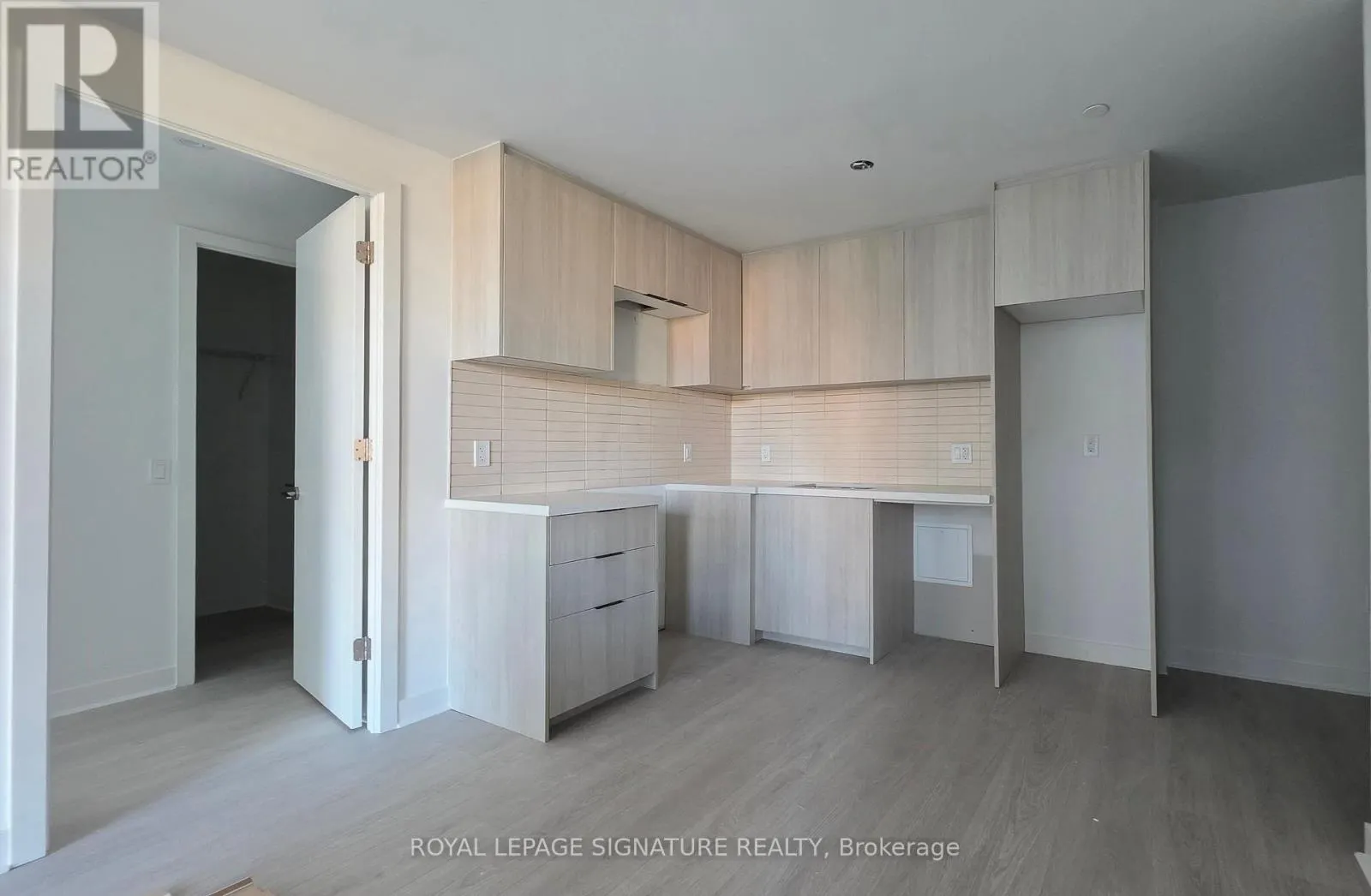 616 - 50 POWER STREET
