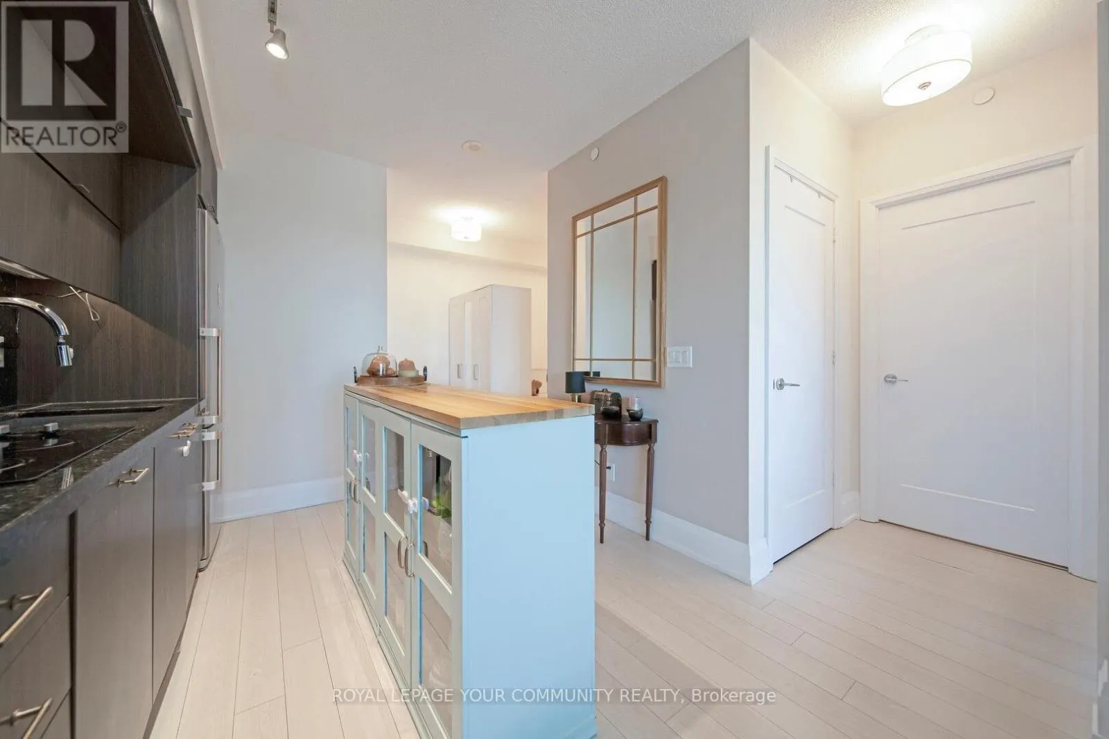 1129 - 120 HARRISON GARDEN BOULEVARD