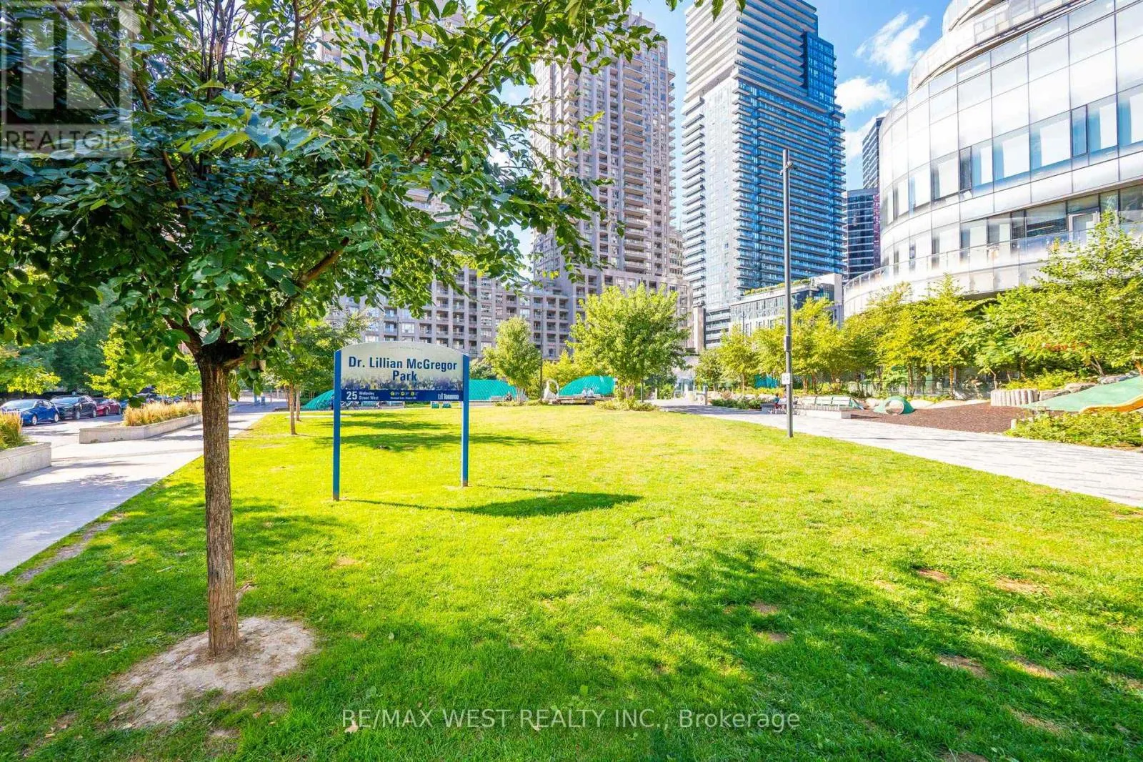 921 BAY ST. STREET