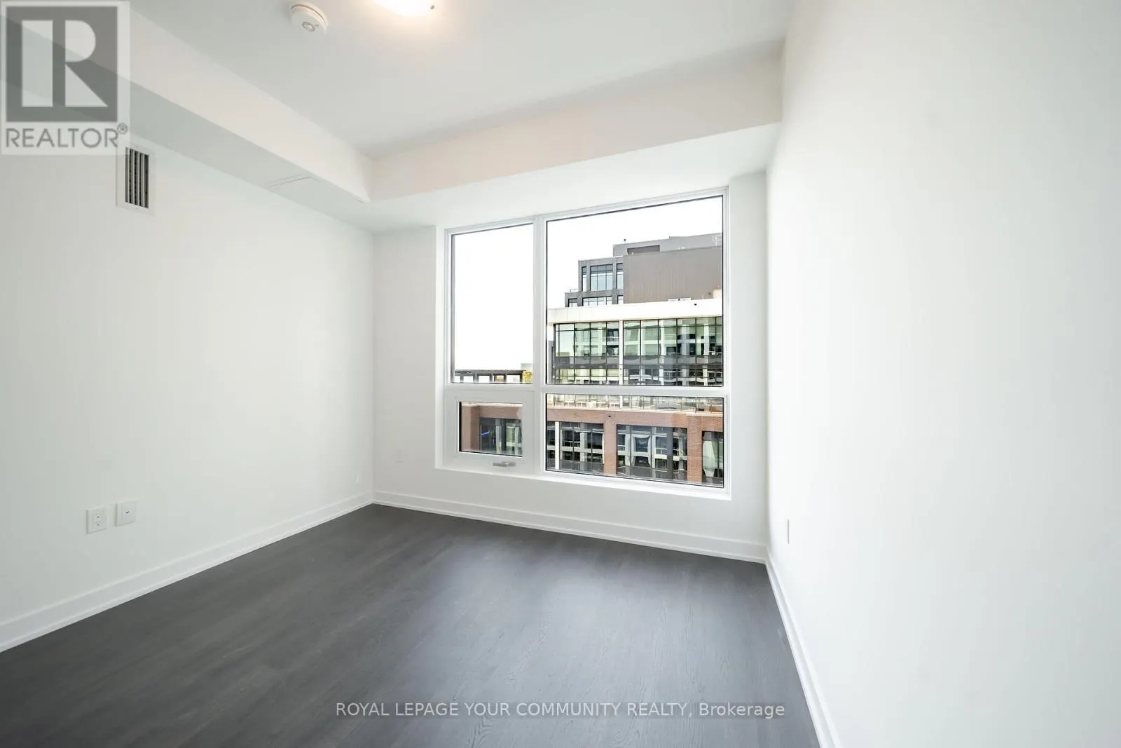 1315 - 15 RICHARDSON STREET