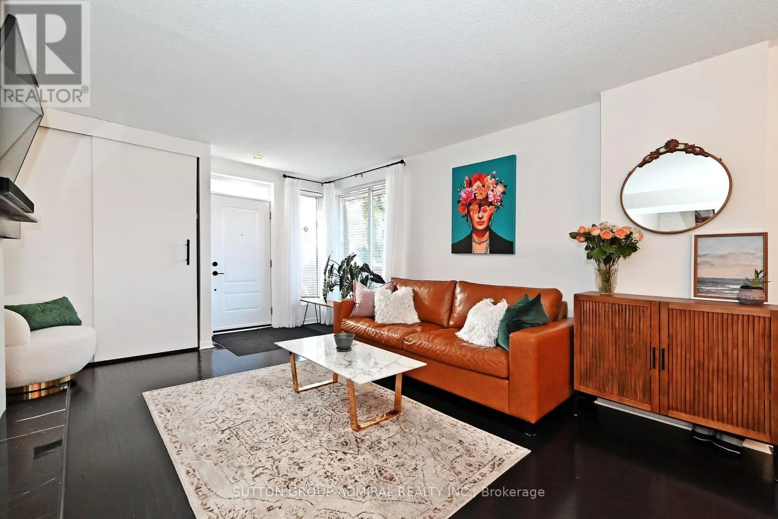 1 - 69 UPPER CANADA DRIVE