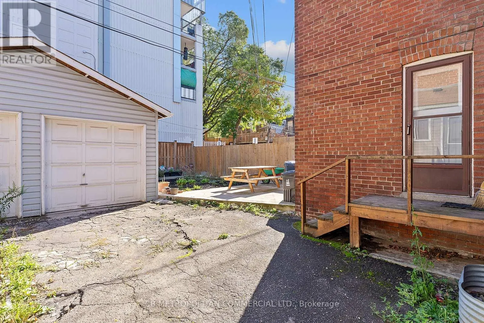 17 AUGUSTA AVENUE