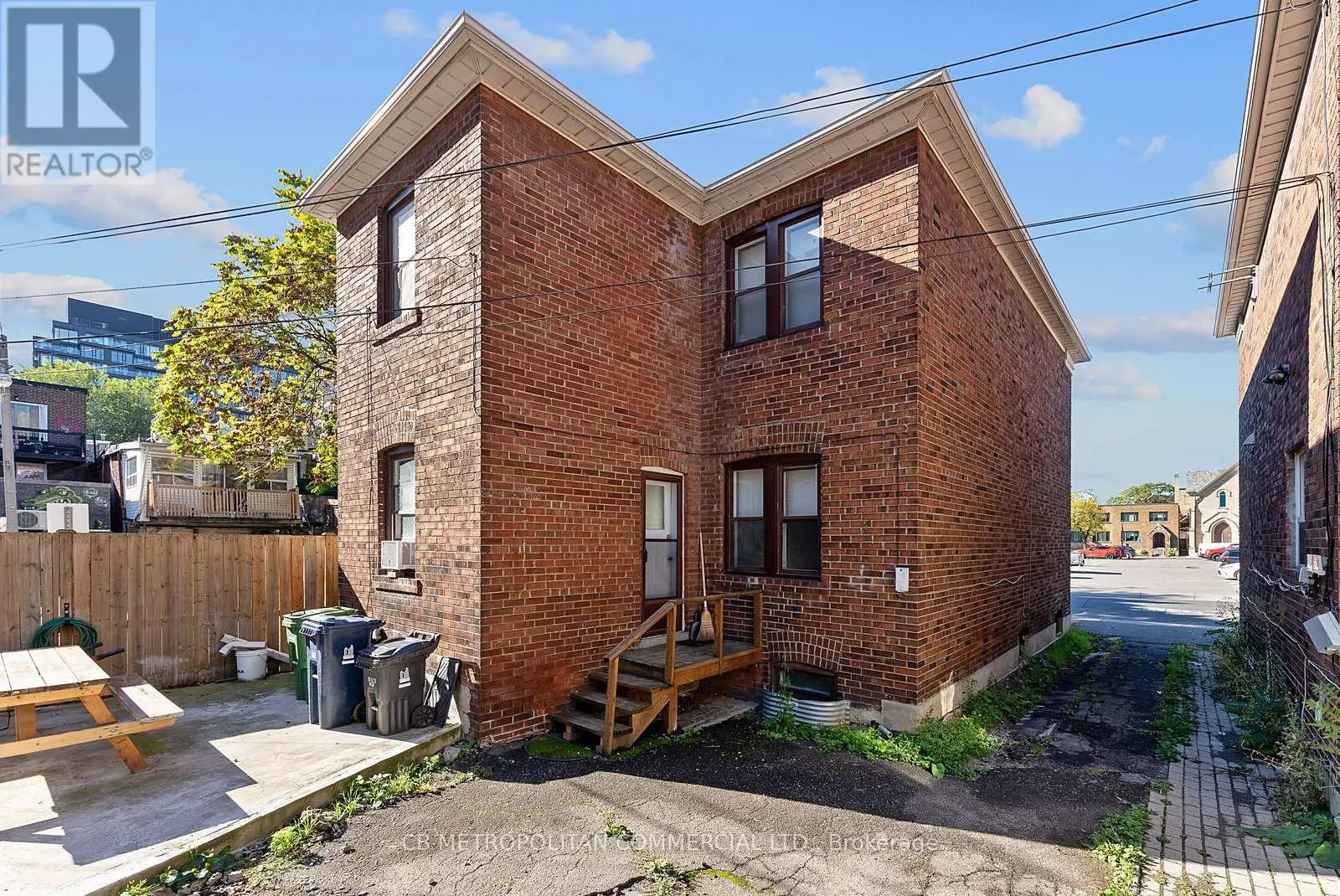17 AUGUSTA AVENUE