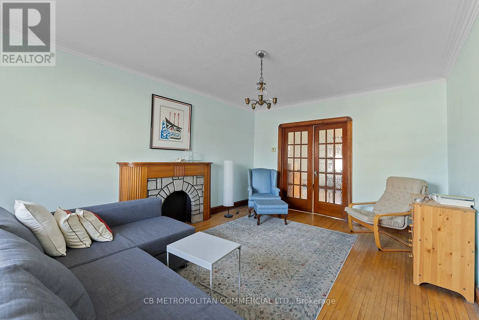 17 AUGUSTA AVENUE