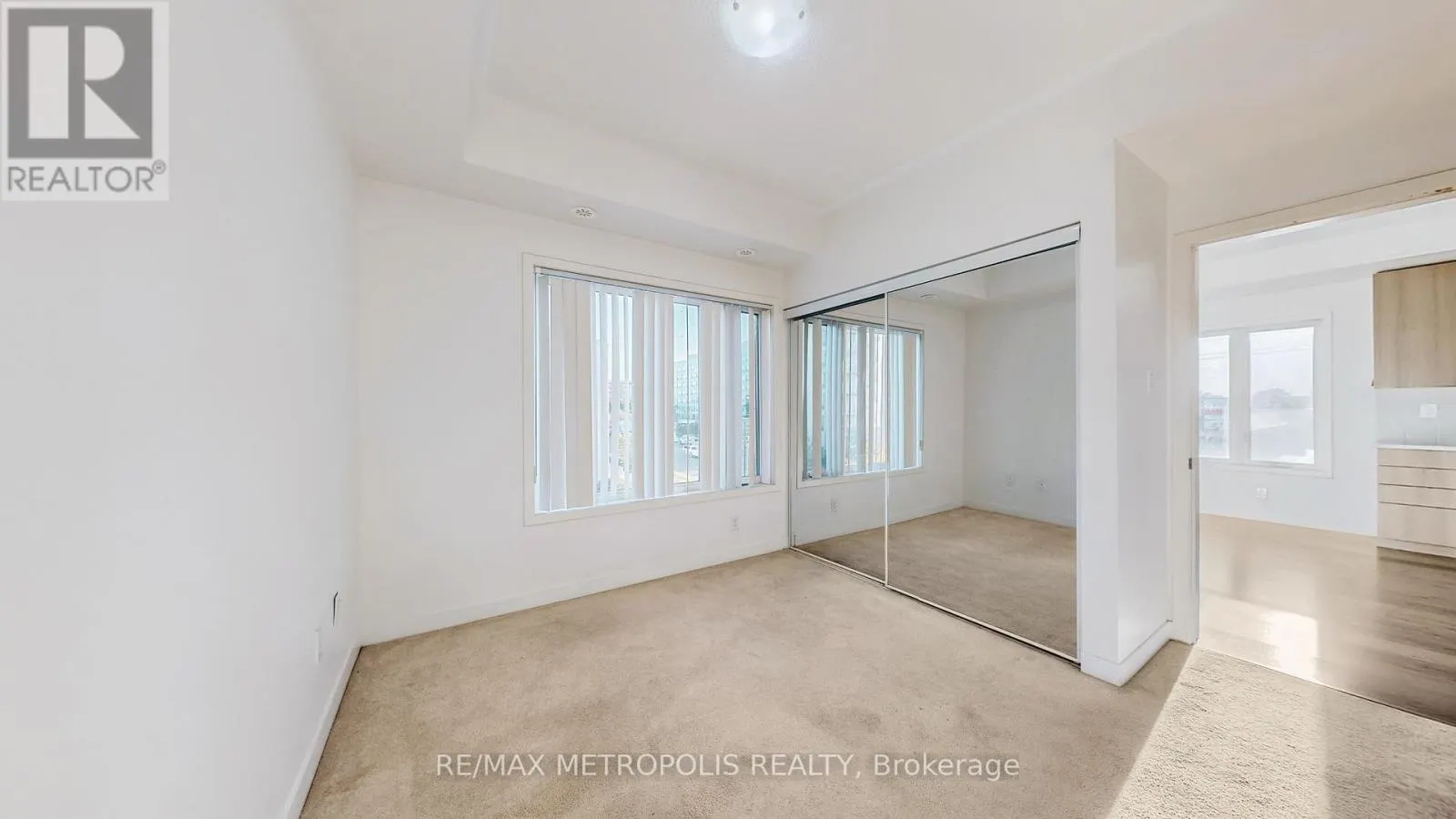 310 - 20 ORCHID COURT
