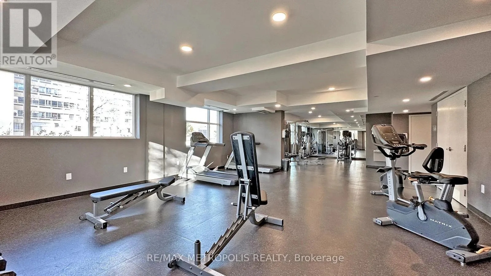 310 - 20 ORCHID COURT