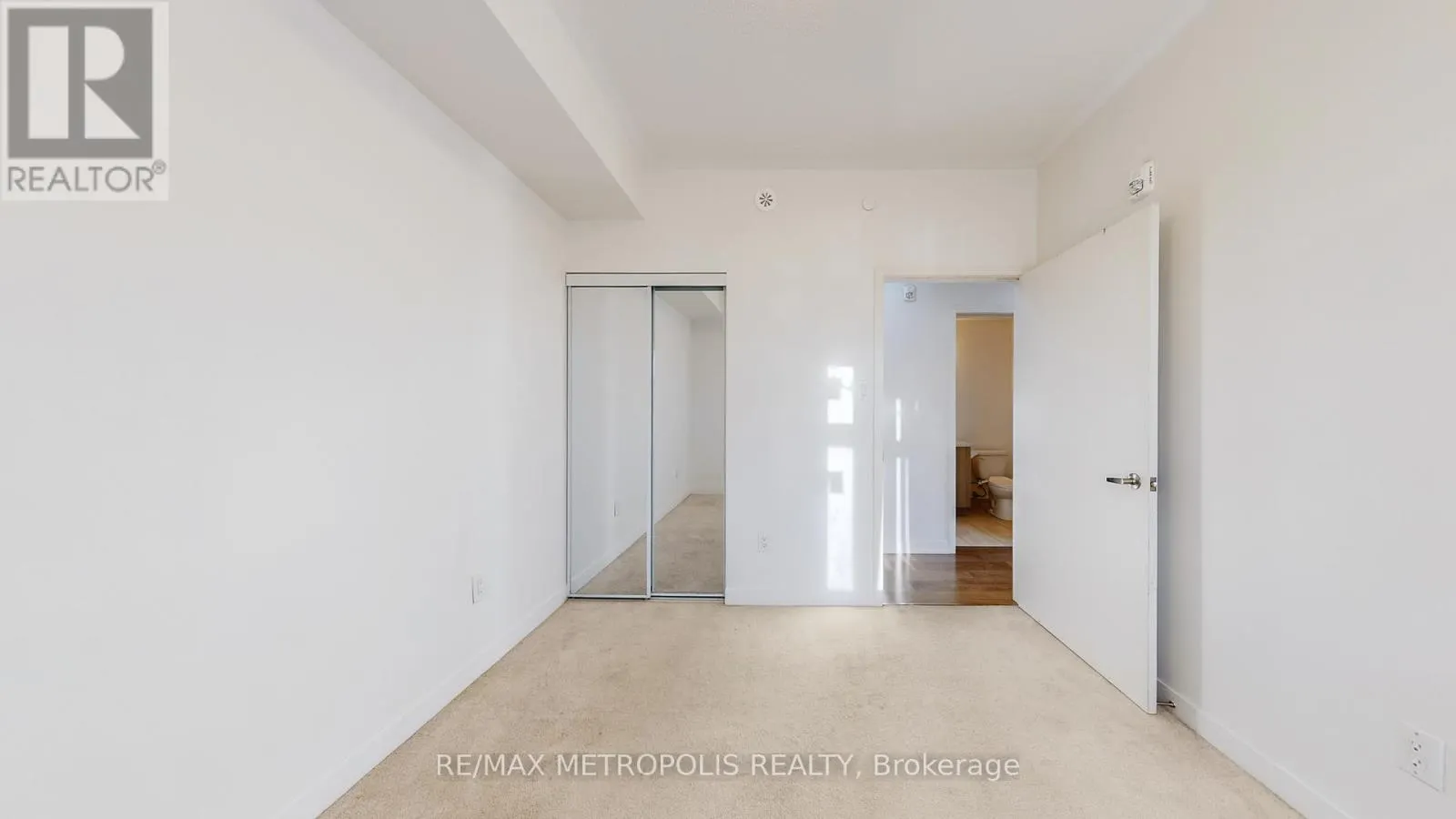 310 - 20 ORCHID COURT