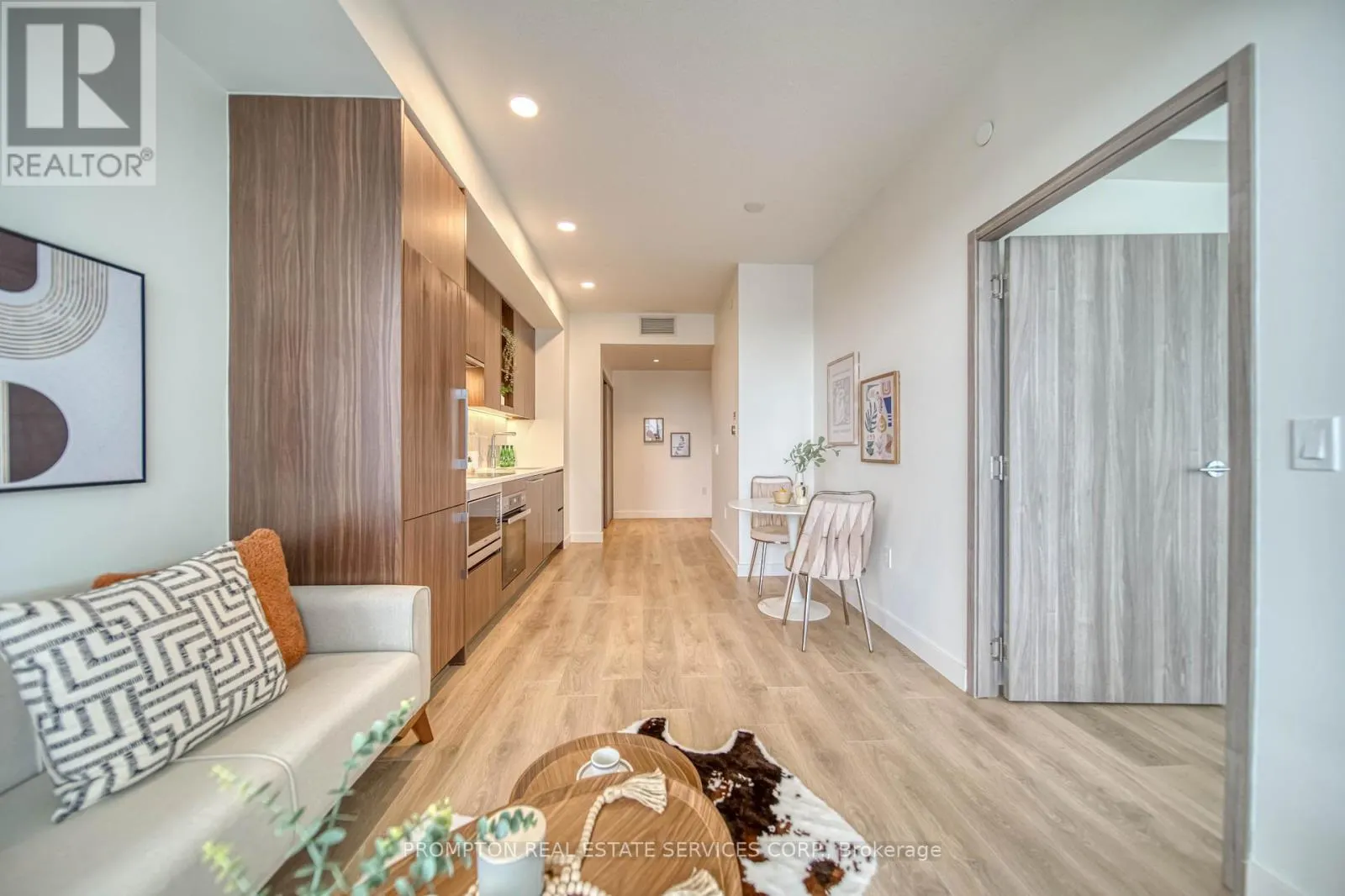 1515 - 85 MCMAHON DRIVE