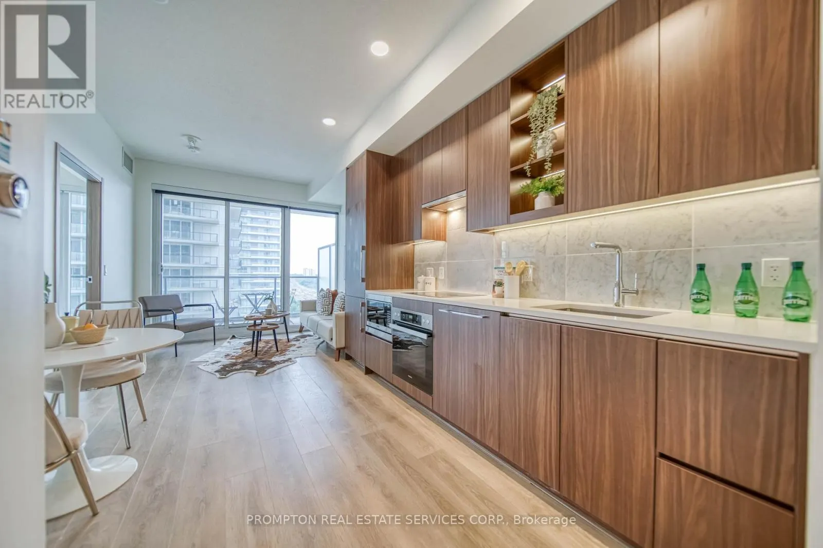 1515 - 85 MCMAHON DRIVE