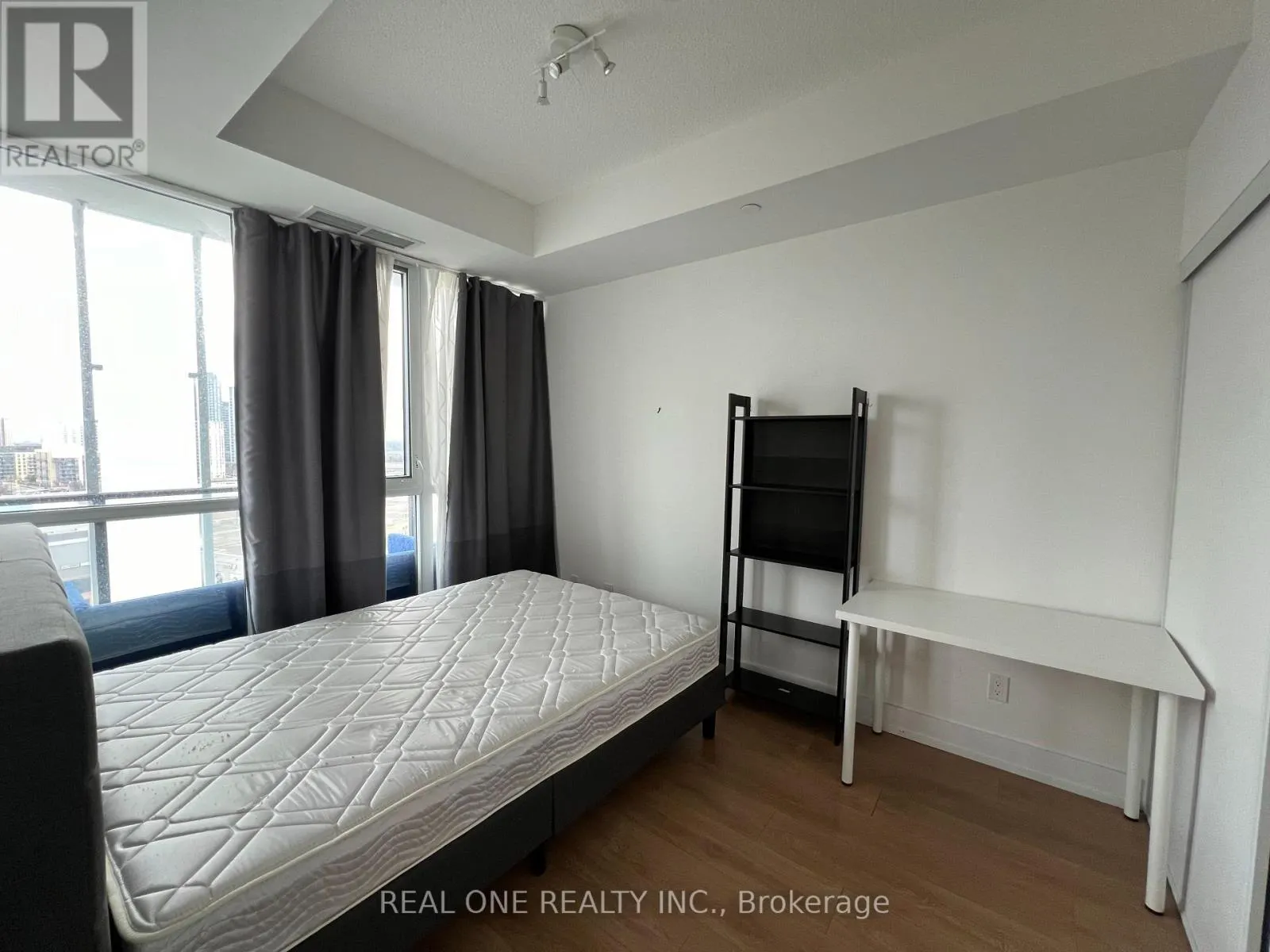 1112 - 150 FAIRVIEW MALL DRIVE
