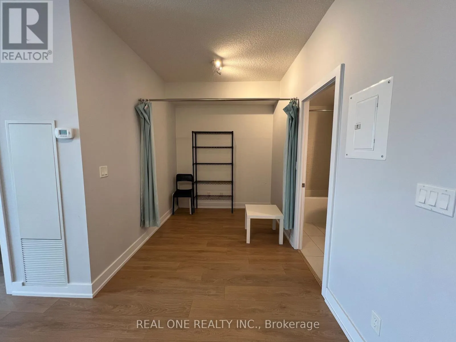 1112 - 150 FAIRVIEW MALL DRIVE