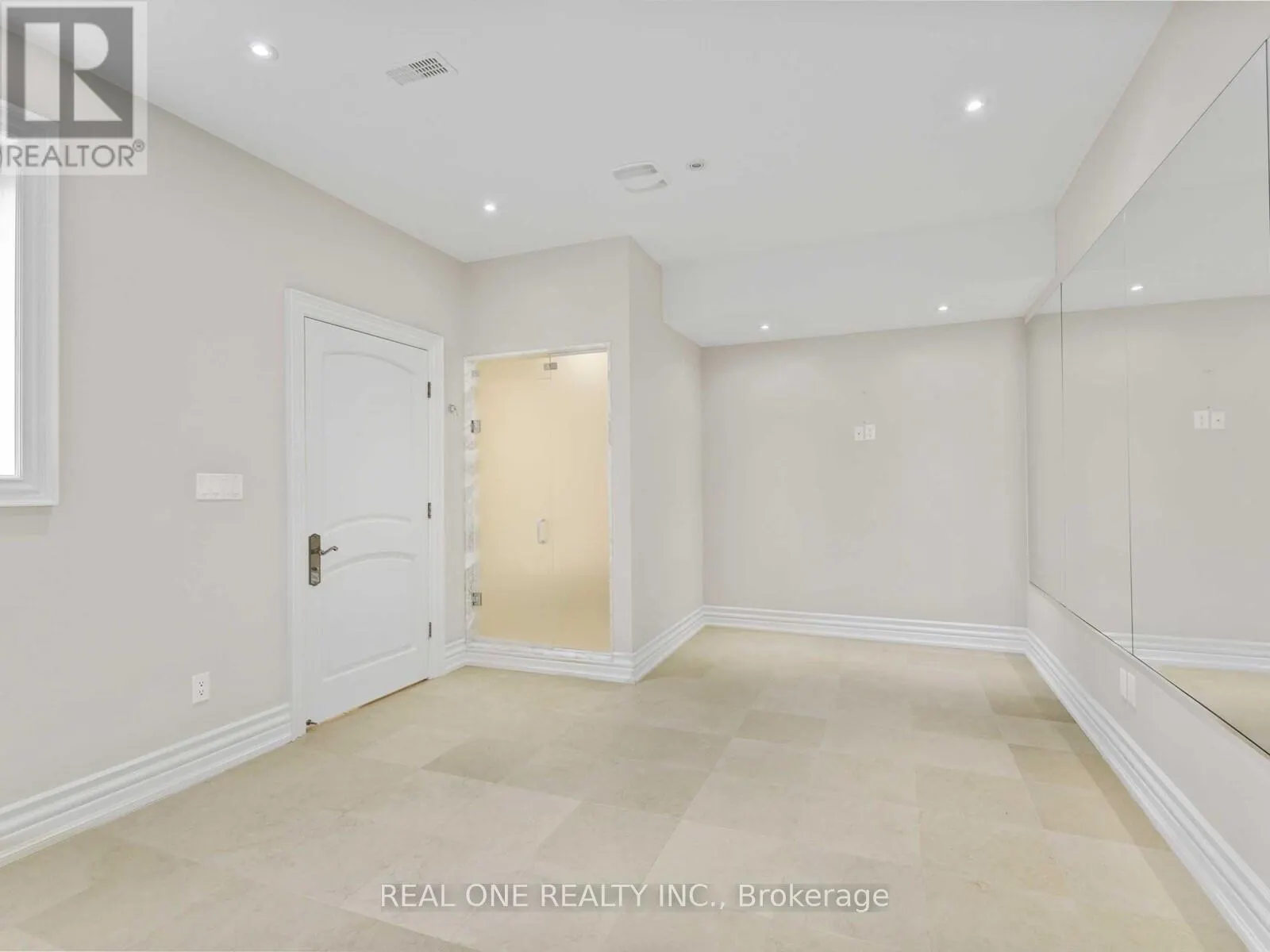 25 DEMPSEY CRESCENT
