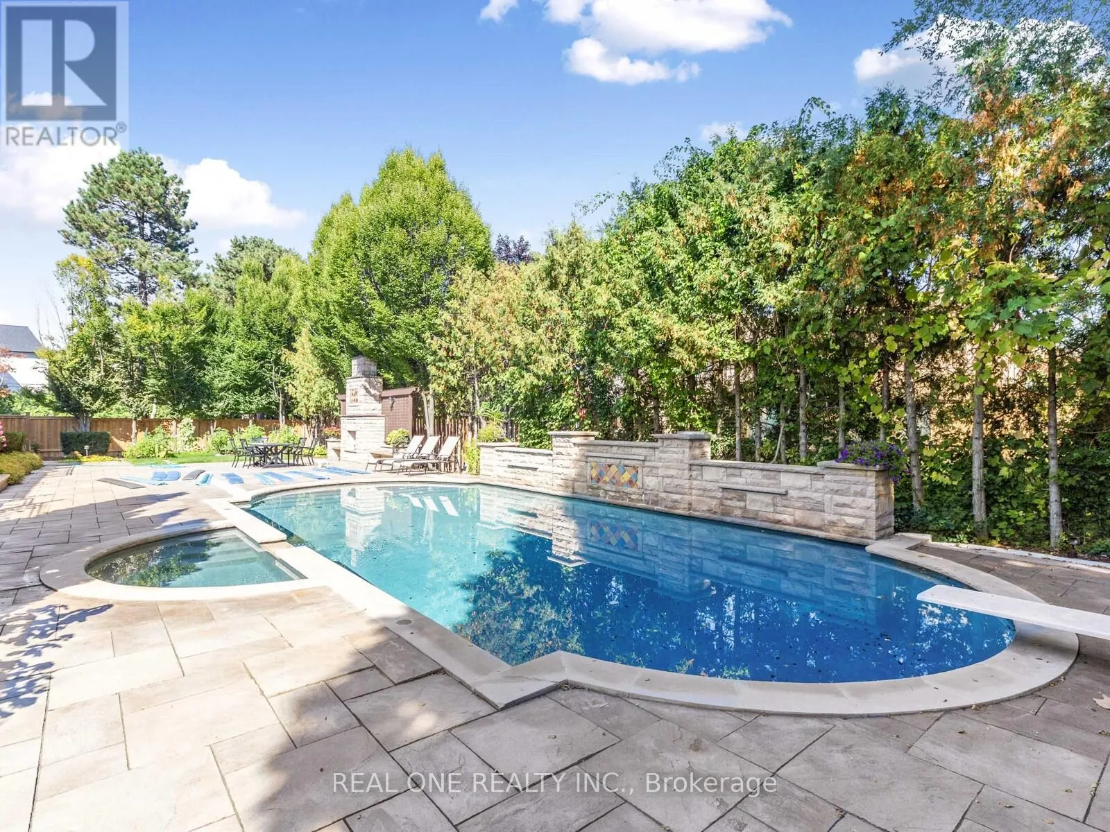 25 DEMPSEY CRESCENT