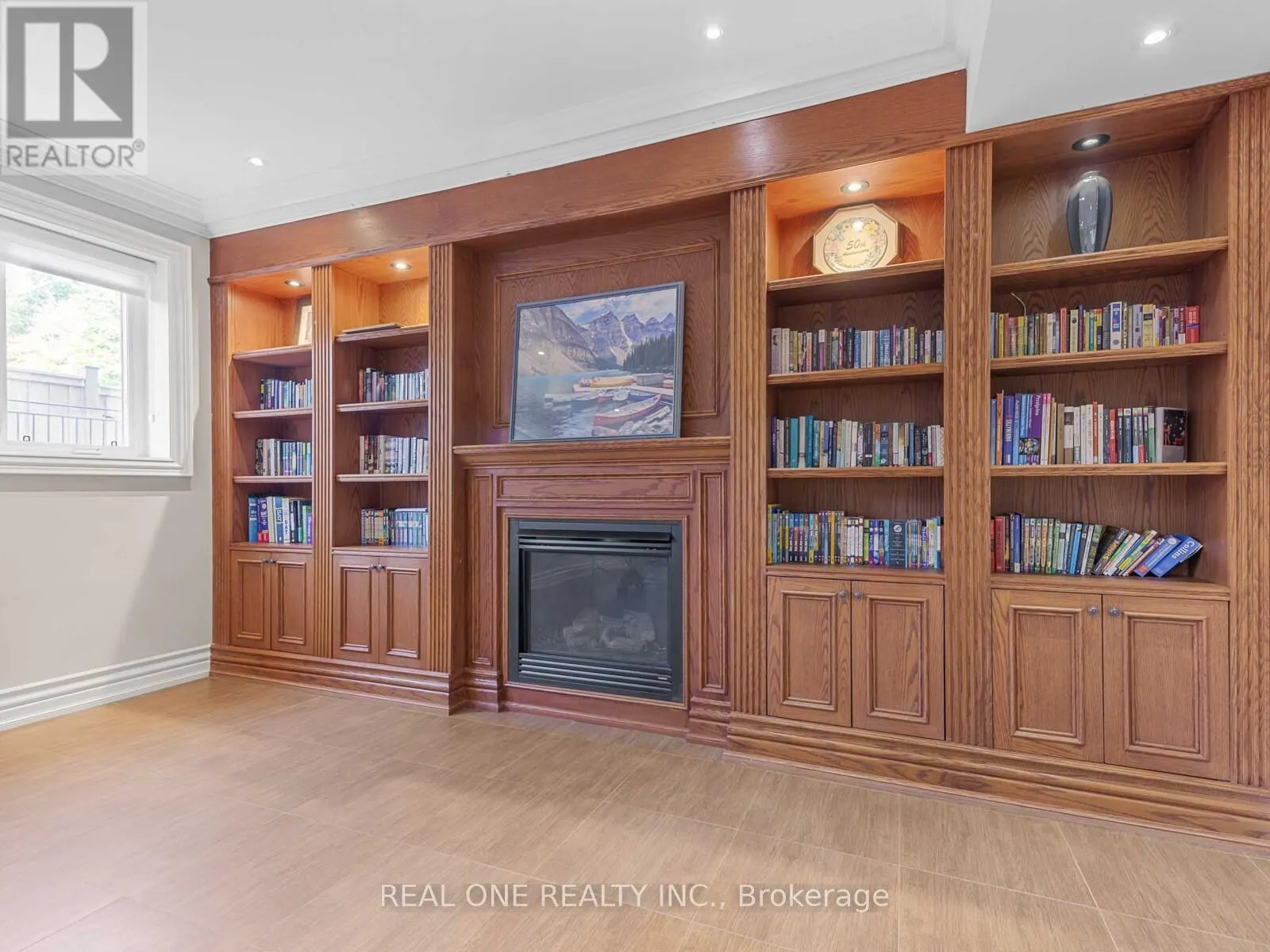 25 DEMPSEY CRESCENT