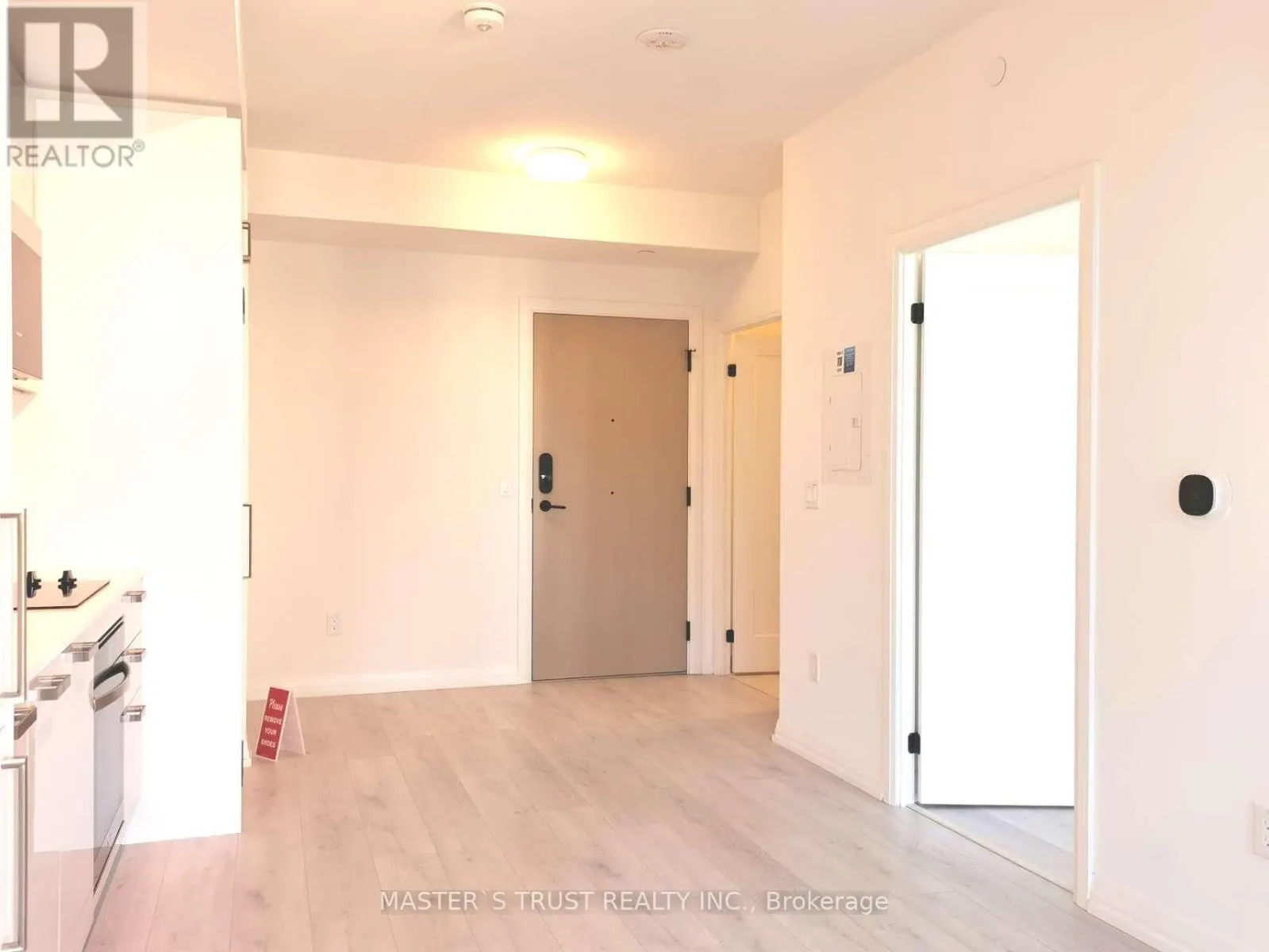803 - 280 DUNDAS STREET W