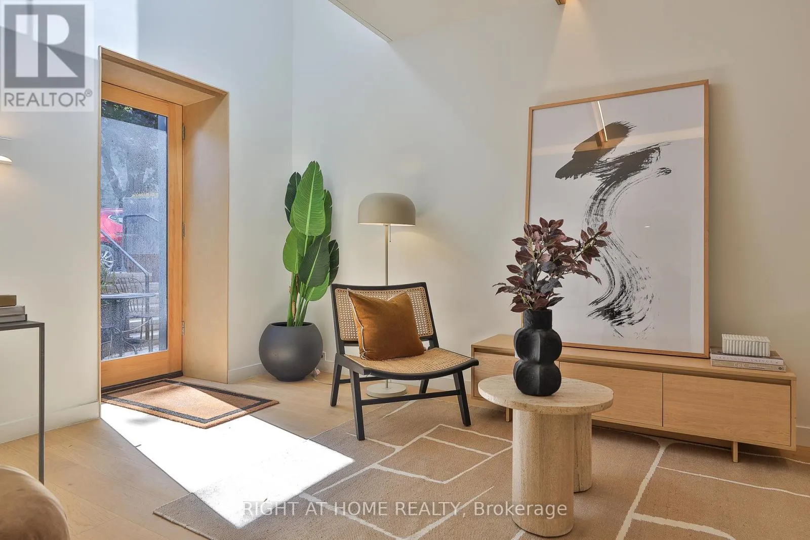 GARDEN HOME 6 - 225 BRUNSWICK AVENUE