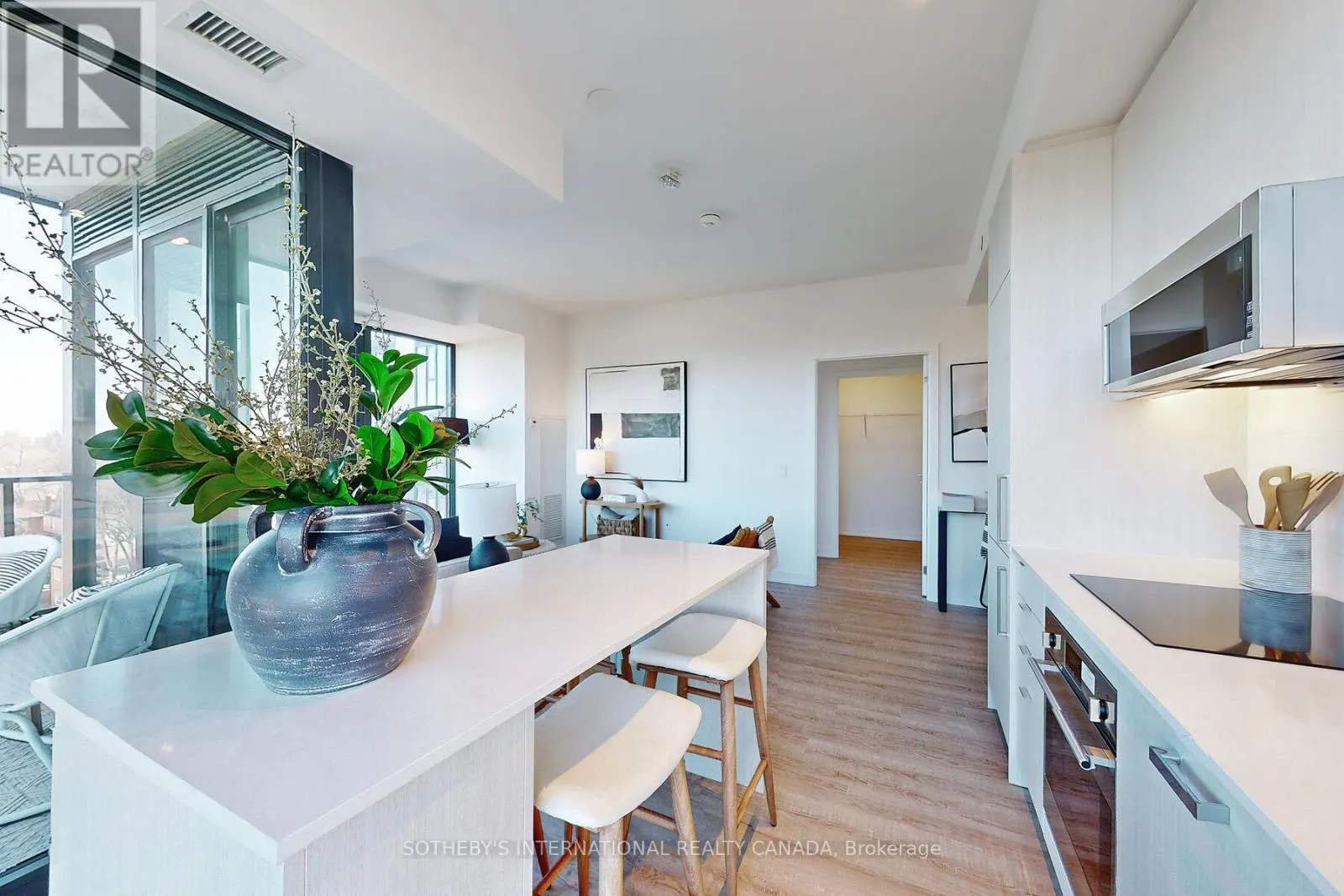 624 - 250 LAWRENCE AVENUE W