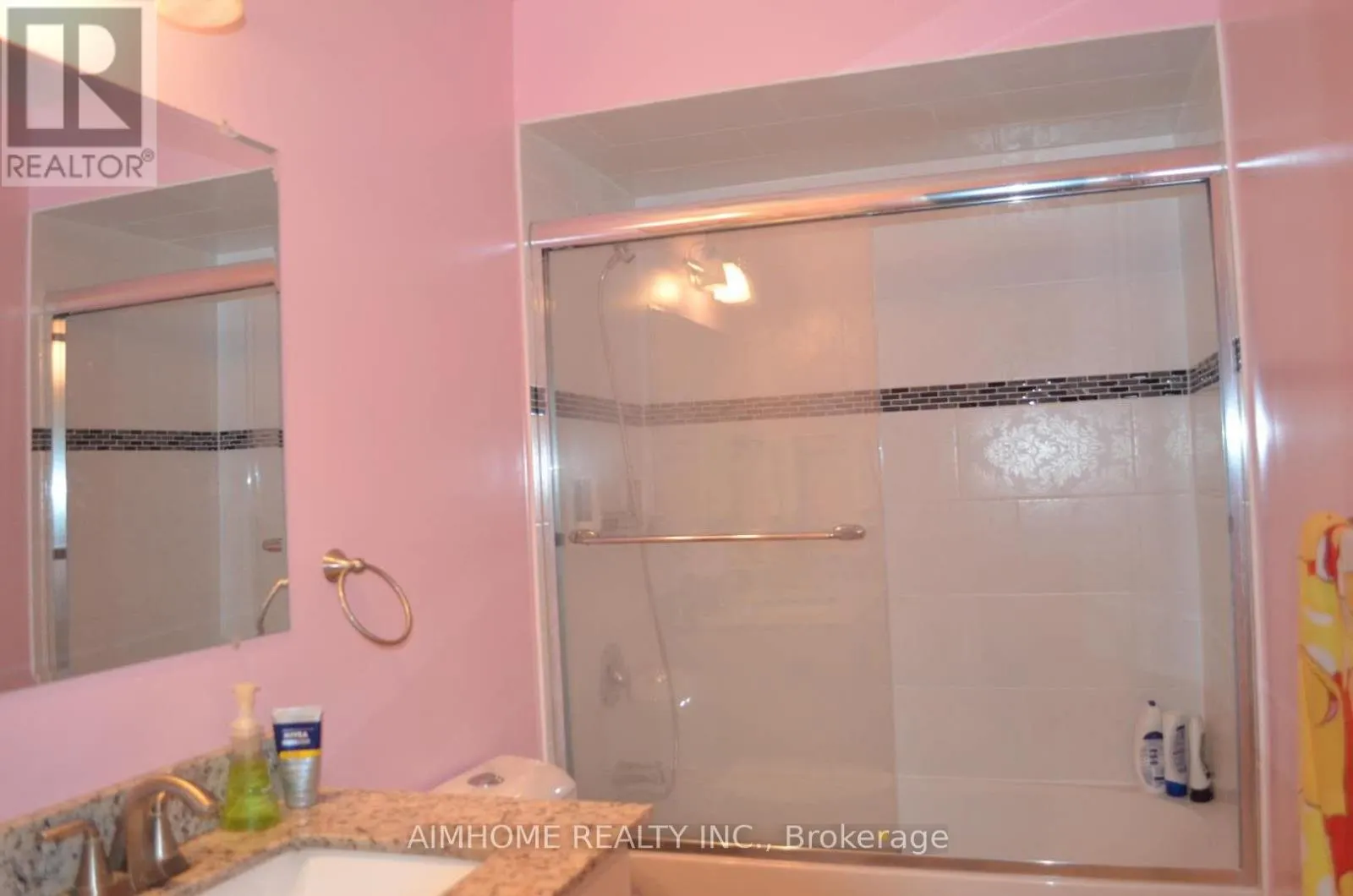 (UPPER TWO LEVELS) - 47 YUCATAN ROAD