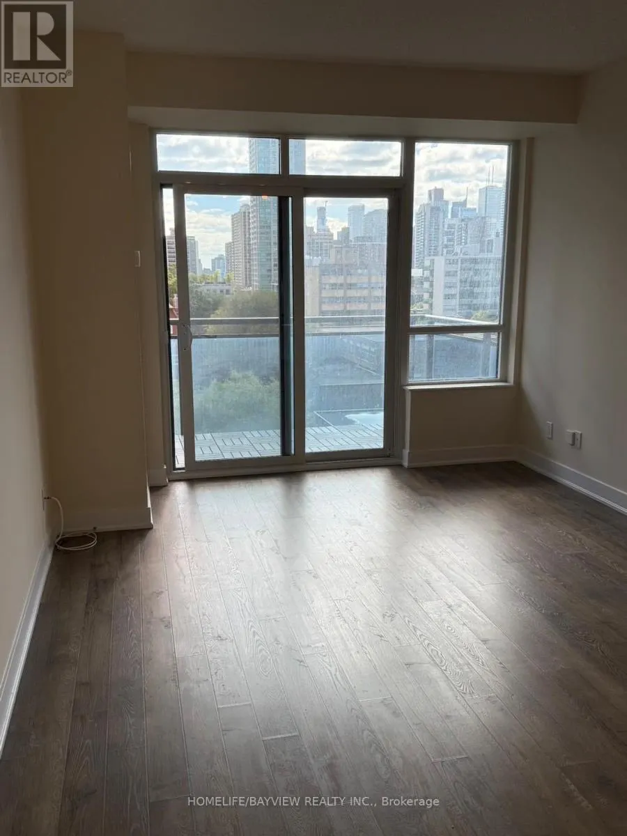605 - 28 LINDEN STREET