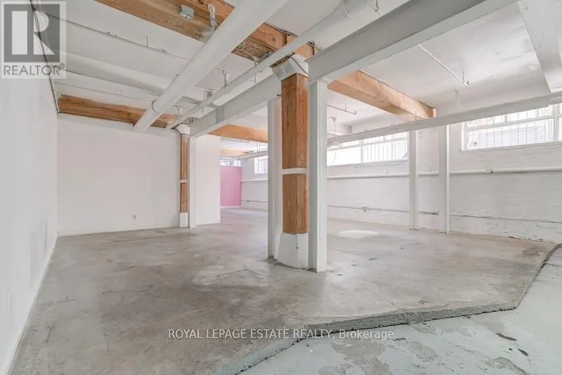 3 - 535 QUEEN STREET E