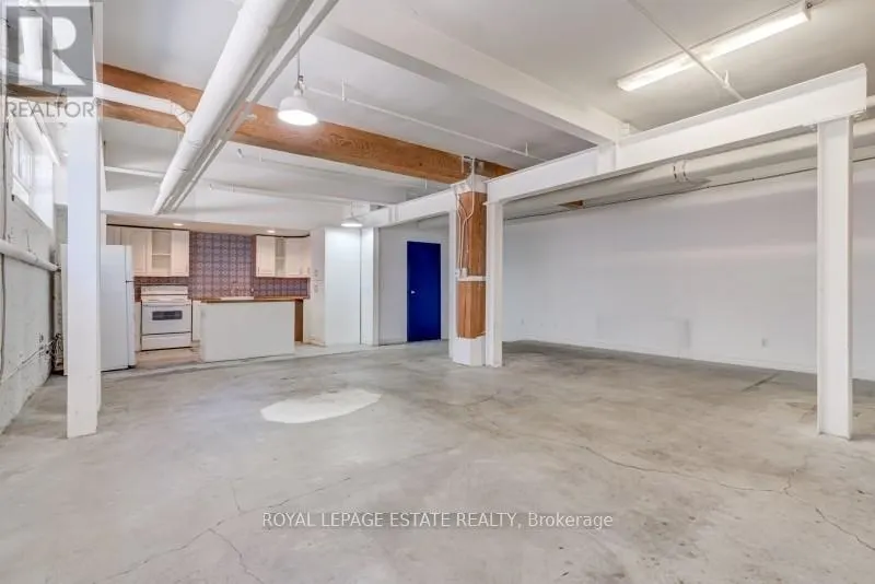 3 - 535 QUEEN STREET E
