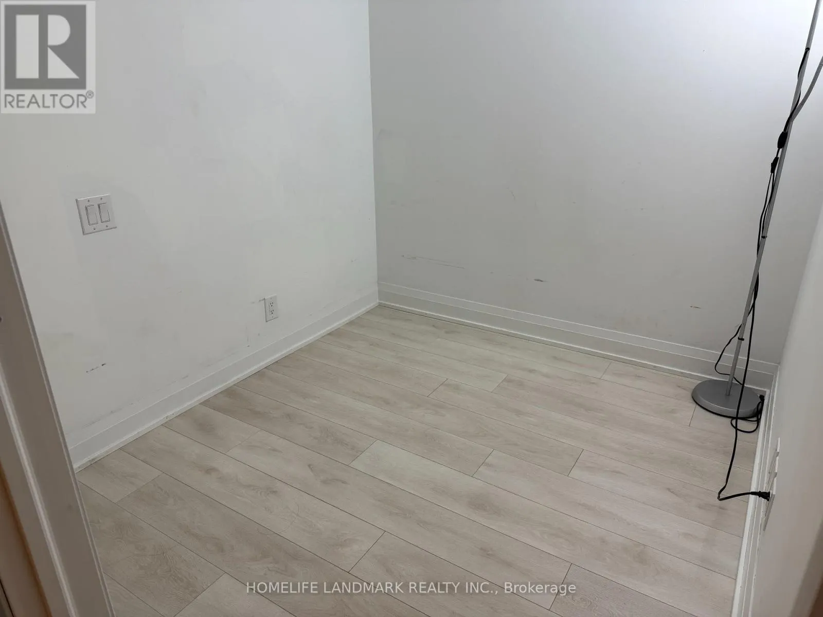 315 - 33 FREDERICK TODD WAY