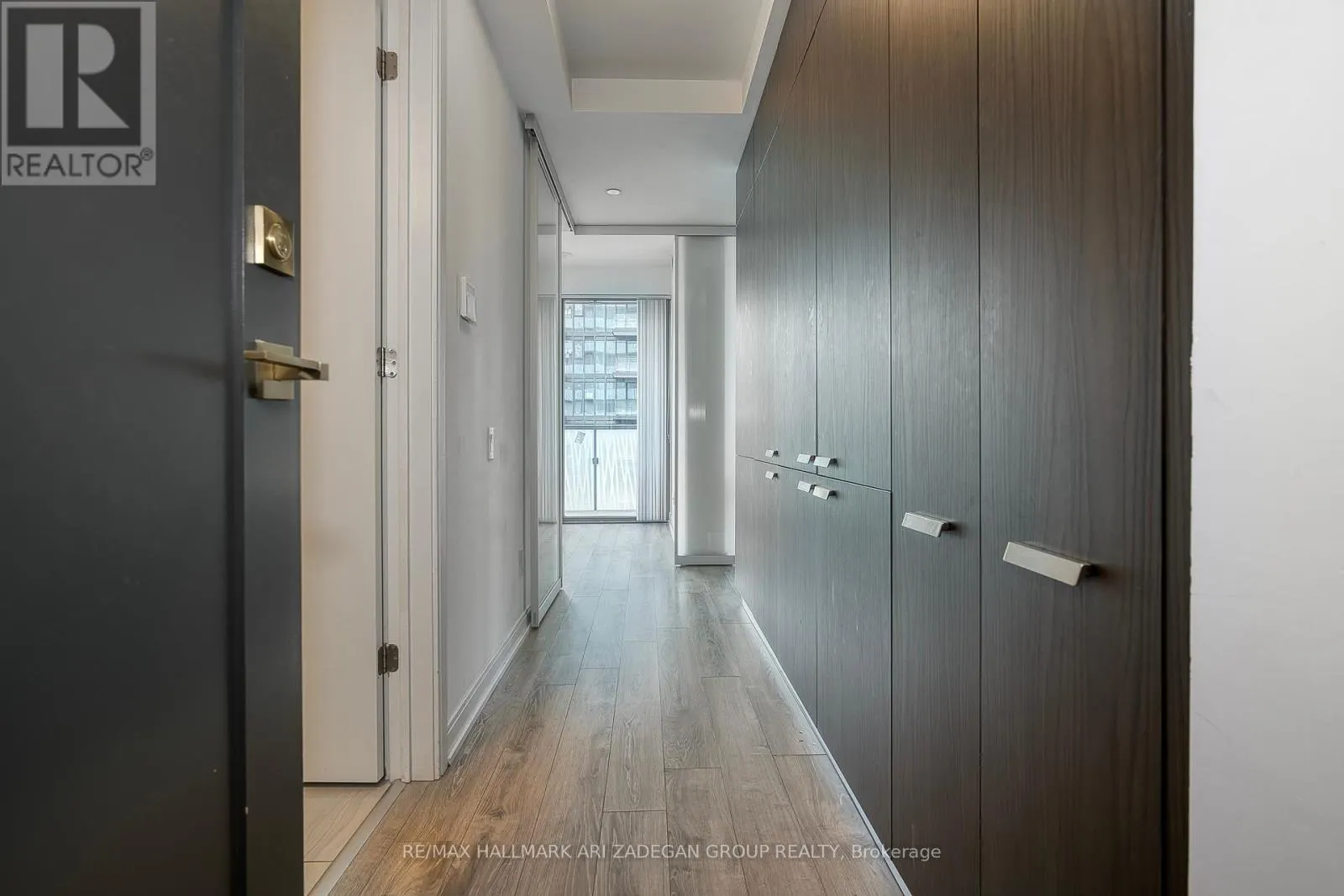 1415 - 50 CHARLES STREET E