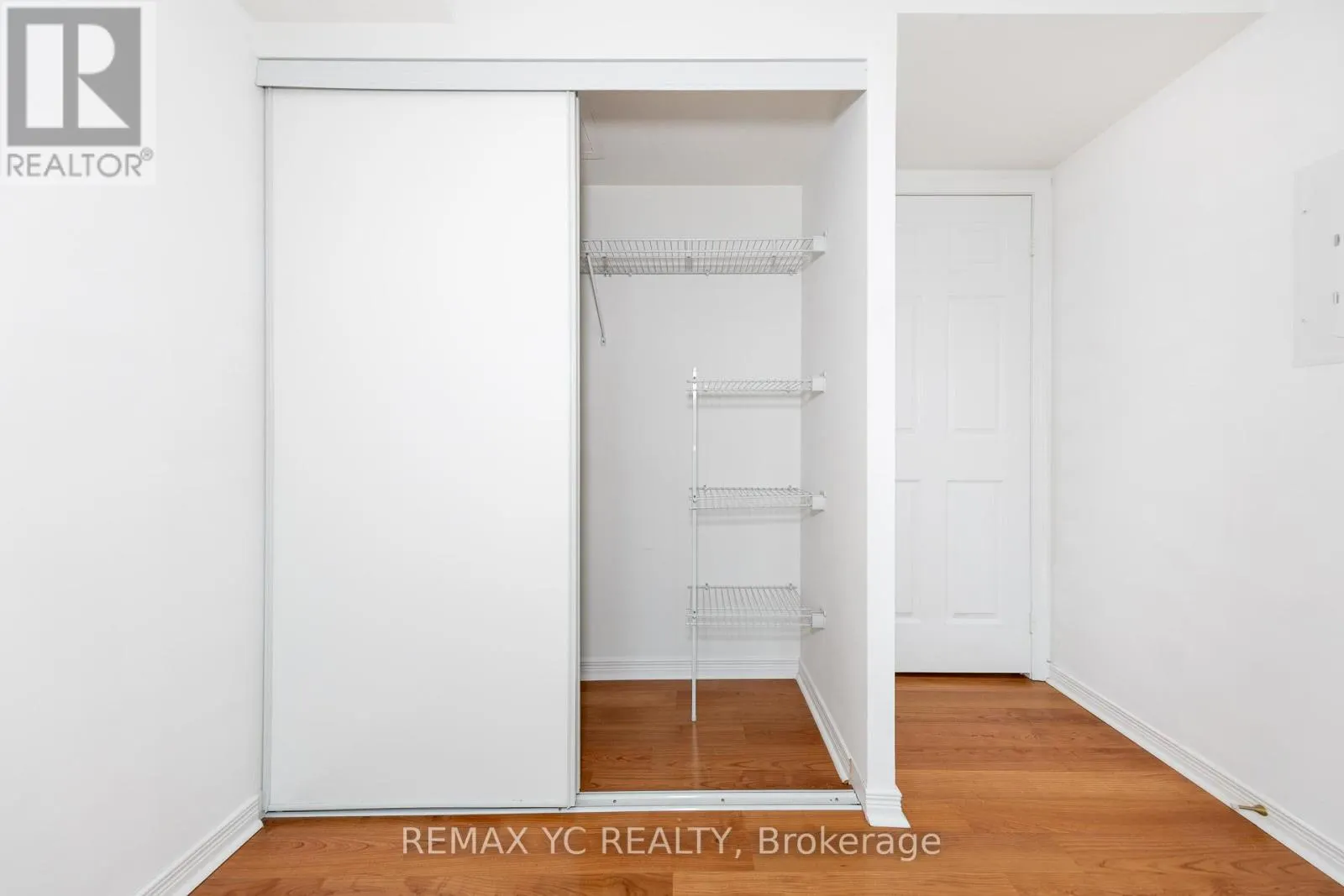 2410 - 5500 YONGE STREET