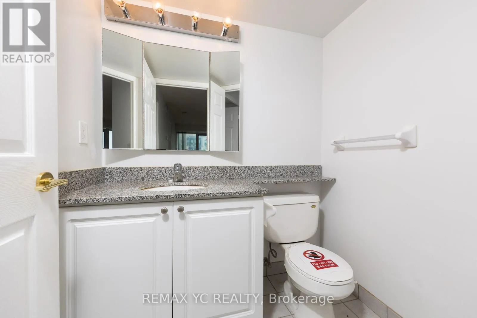 2410 - 5500 YONGE STREET