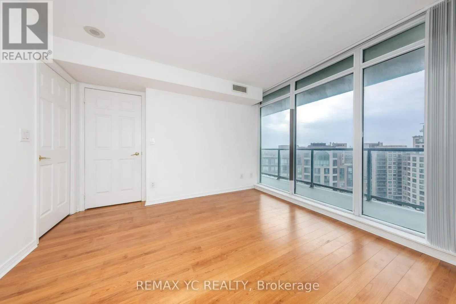 2410 - 5500 YONGE STREET