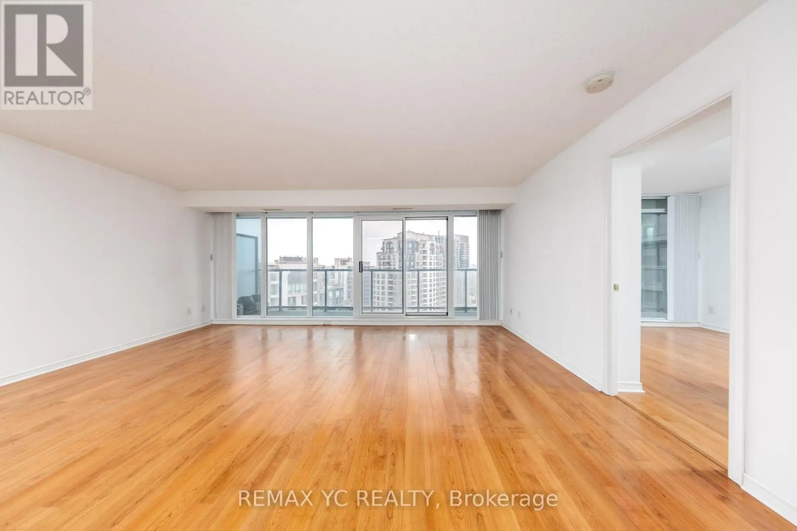 2410 - 5500 YONGE STREET