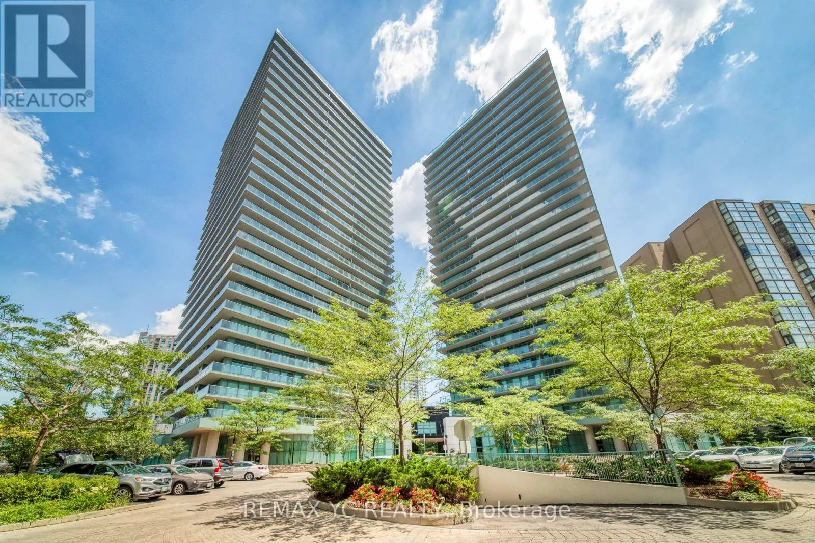 2410 - 5500 YONGE STREET