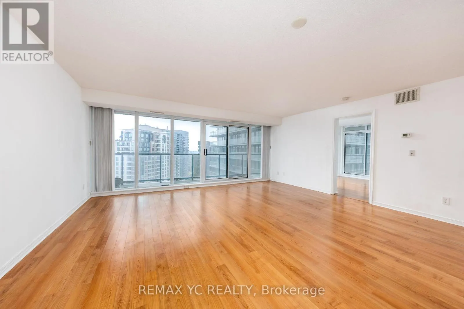 2410 - 5500 YONGE STREET