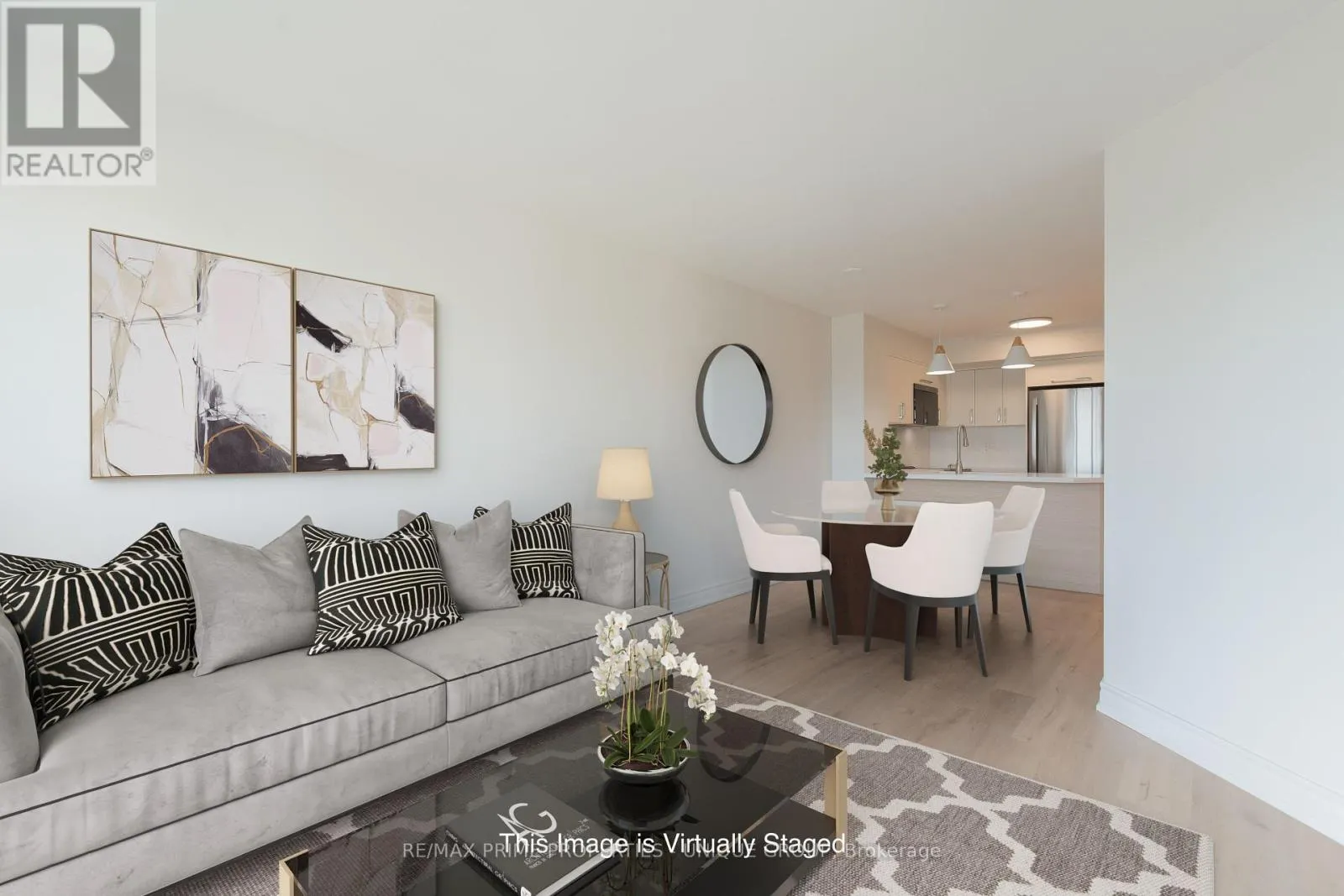 2706 - 18 YONGE STREET